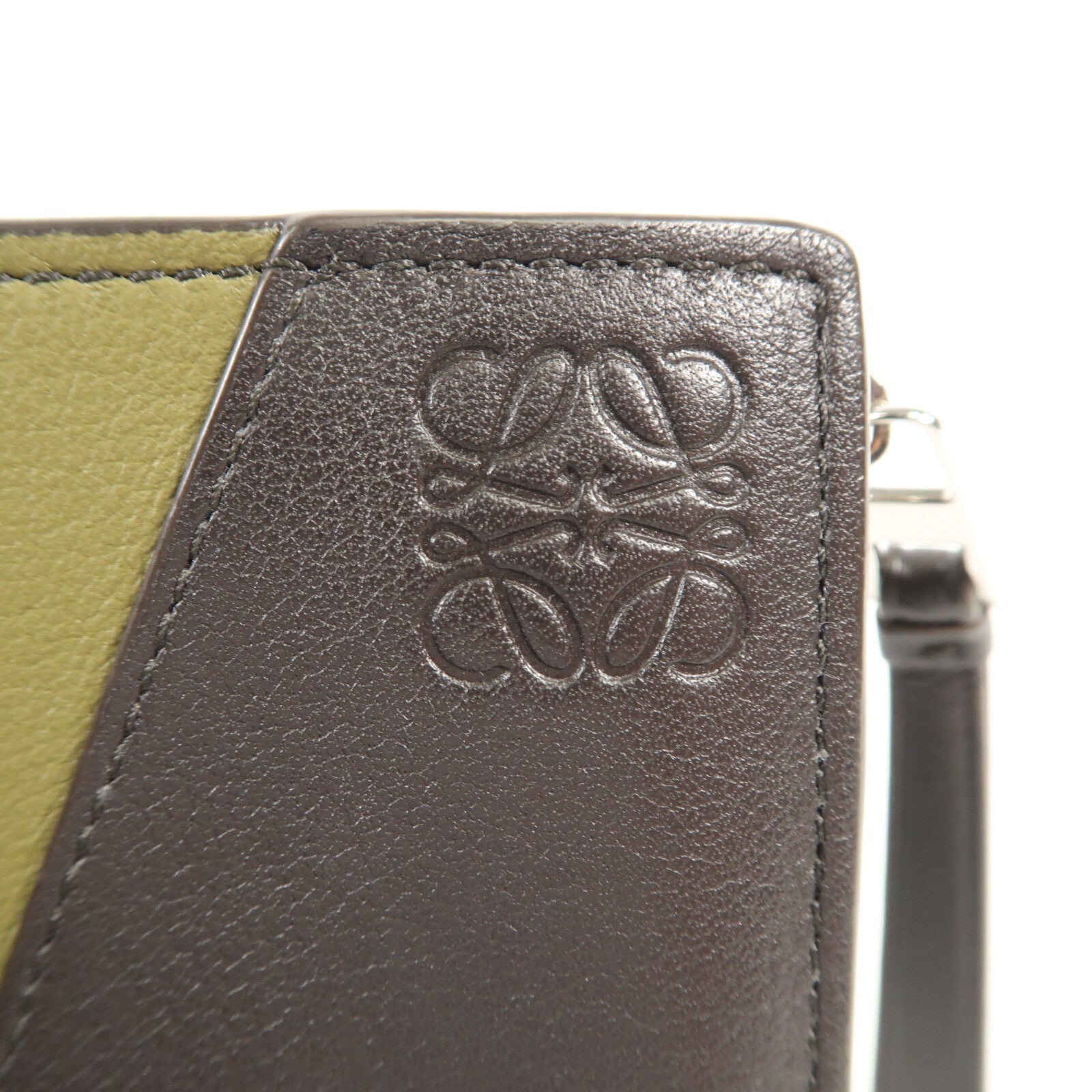 LOEWE 牛皮皮革Puzzle Slim Compact銀扣錢包