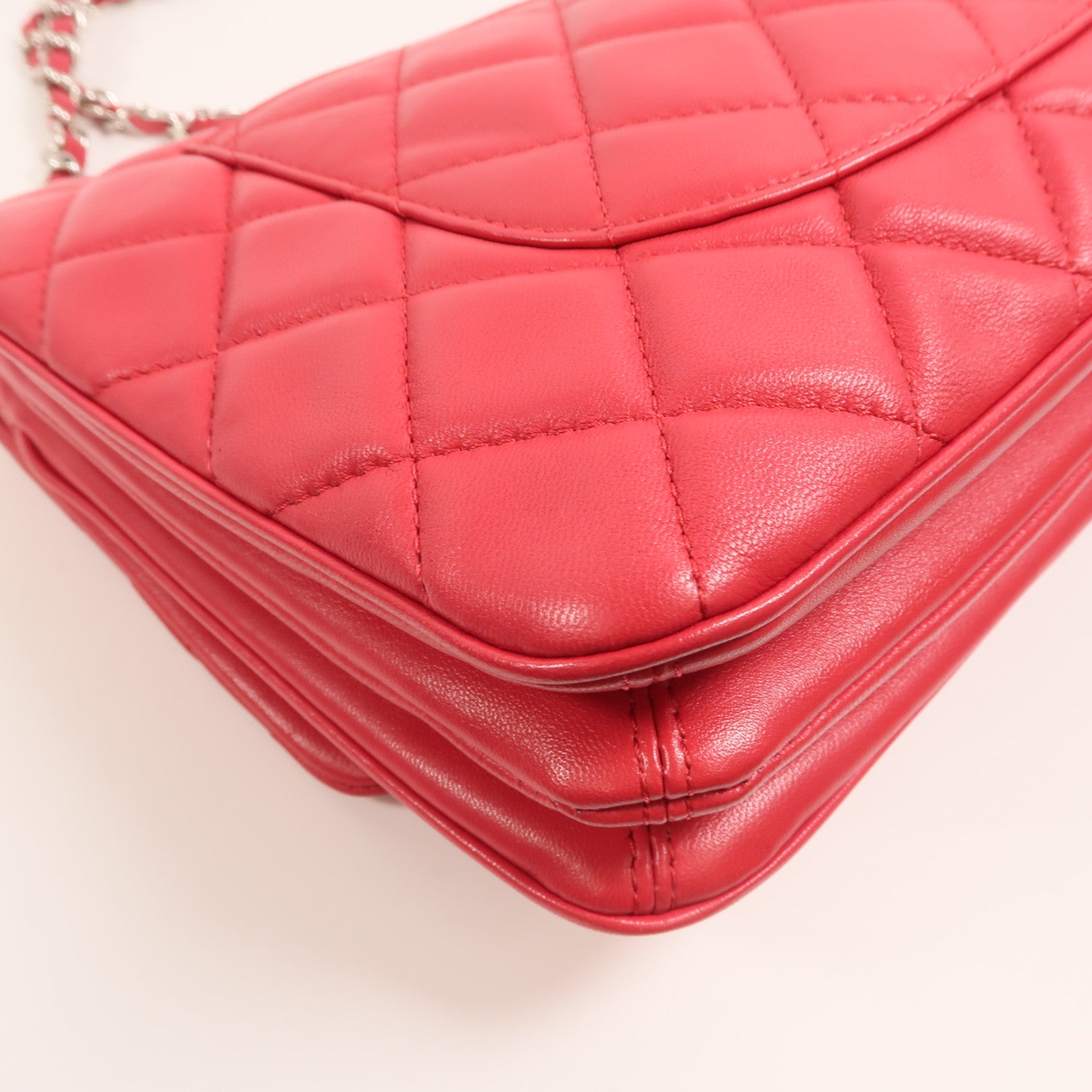 CHANEL 羊皮皮革Chain Shoulder Bag銀扣鏈帶肩背袋