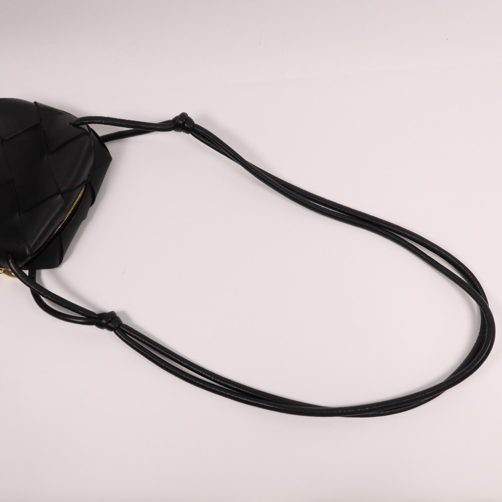 BOTTEGA VENETA 牛皮皮革Shoulder Bag金扣肩背袋