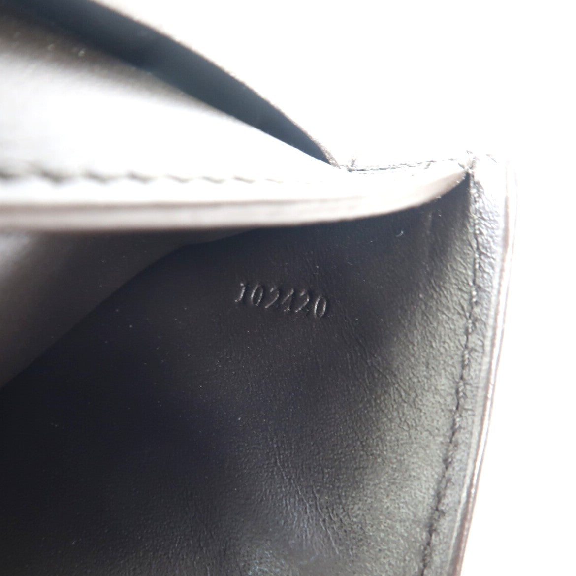LOEWE 牛皮皮革Puzzle Slim Compact銀扣錢包