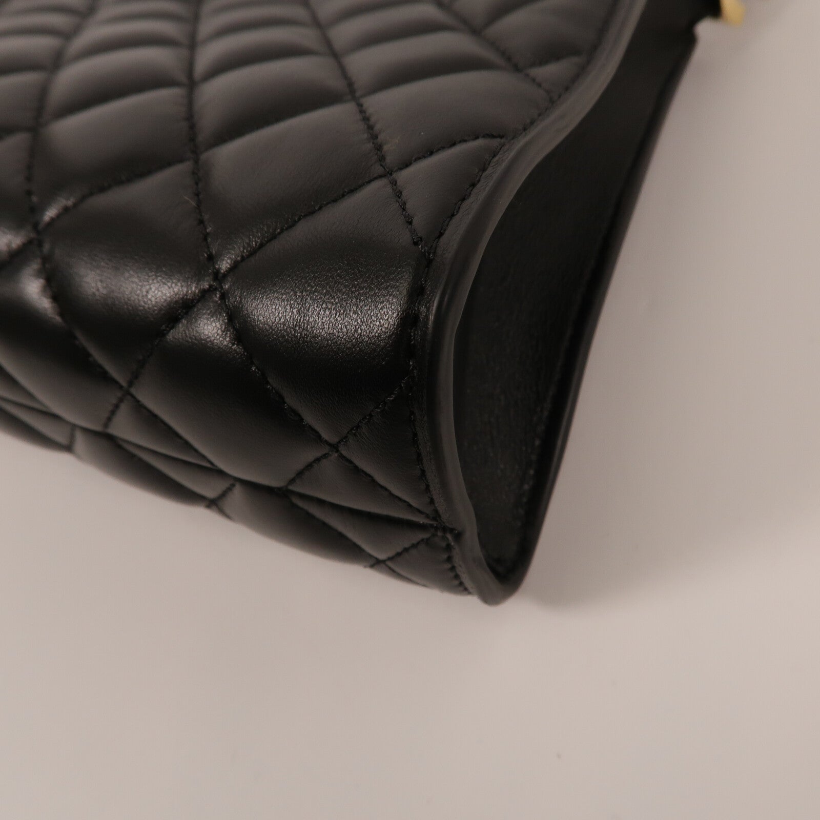 CHANEL 牛皮皮革Hobo肩背袋