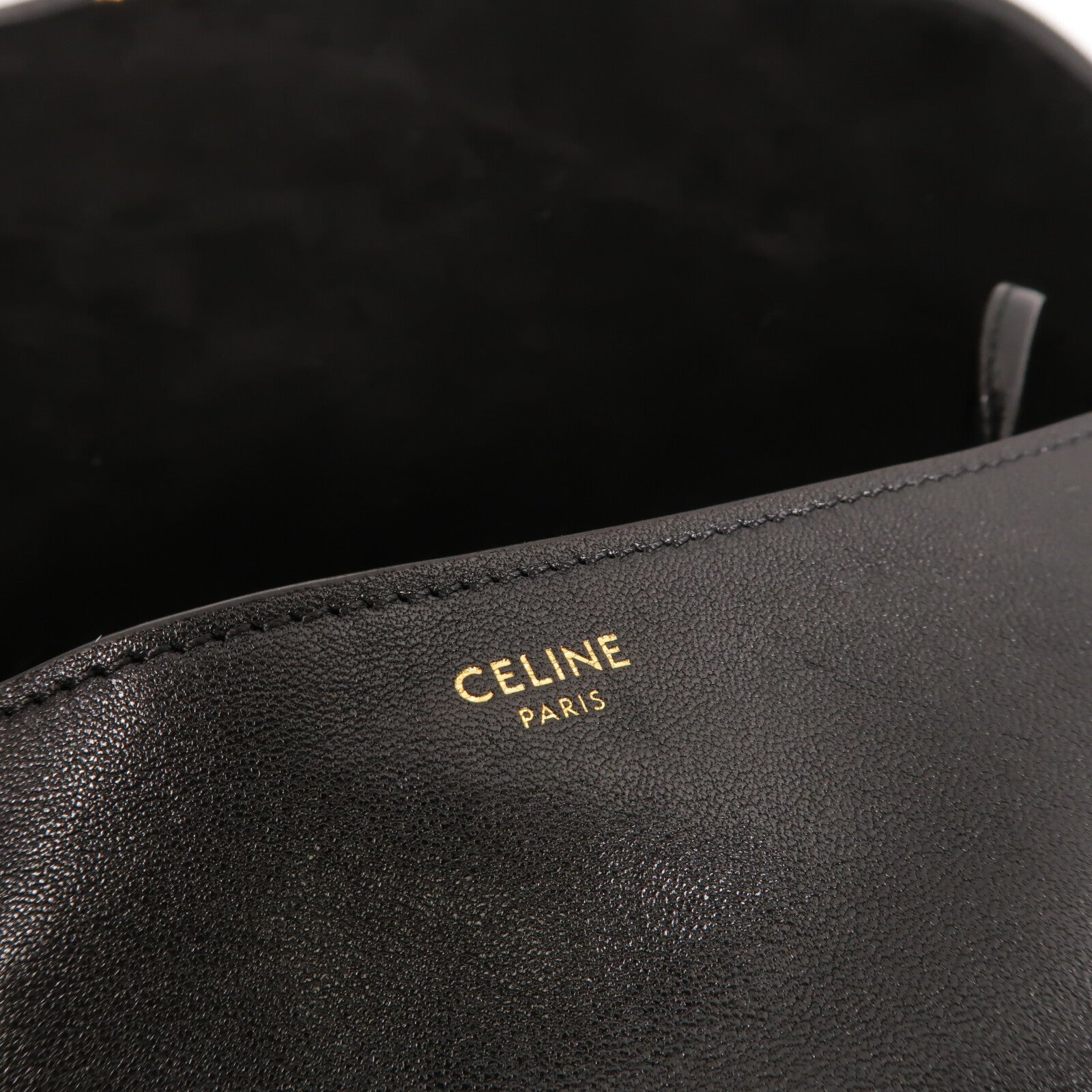 CELINE 牛皮皮革Soft Triomphe Half Moon肩背袋
