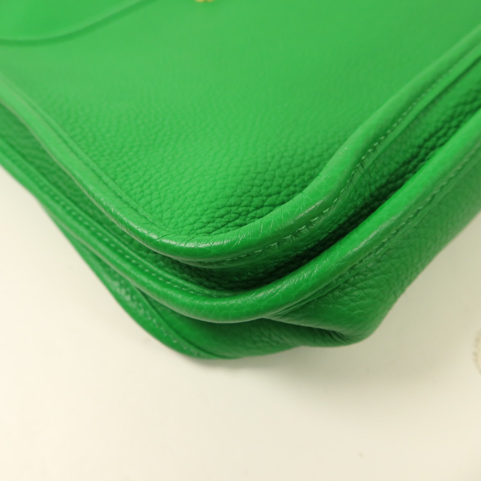 HERMES Clemence皮革Evelyne PM金扣肩背袋