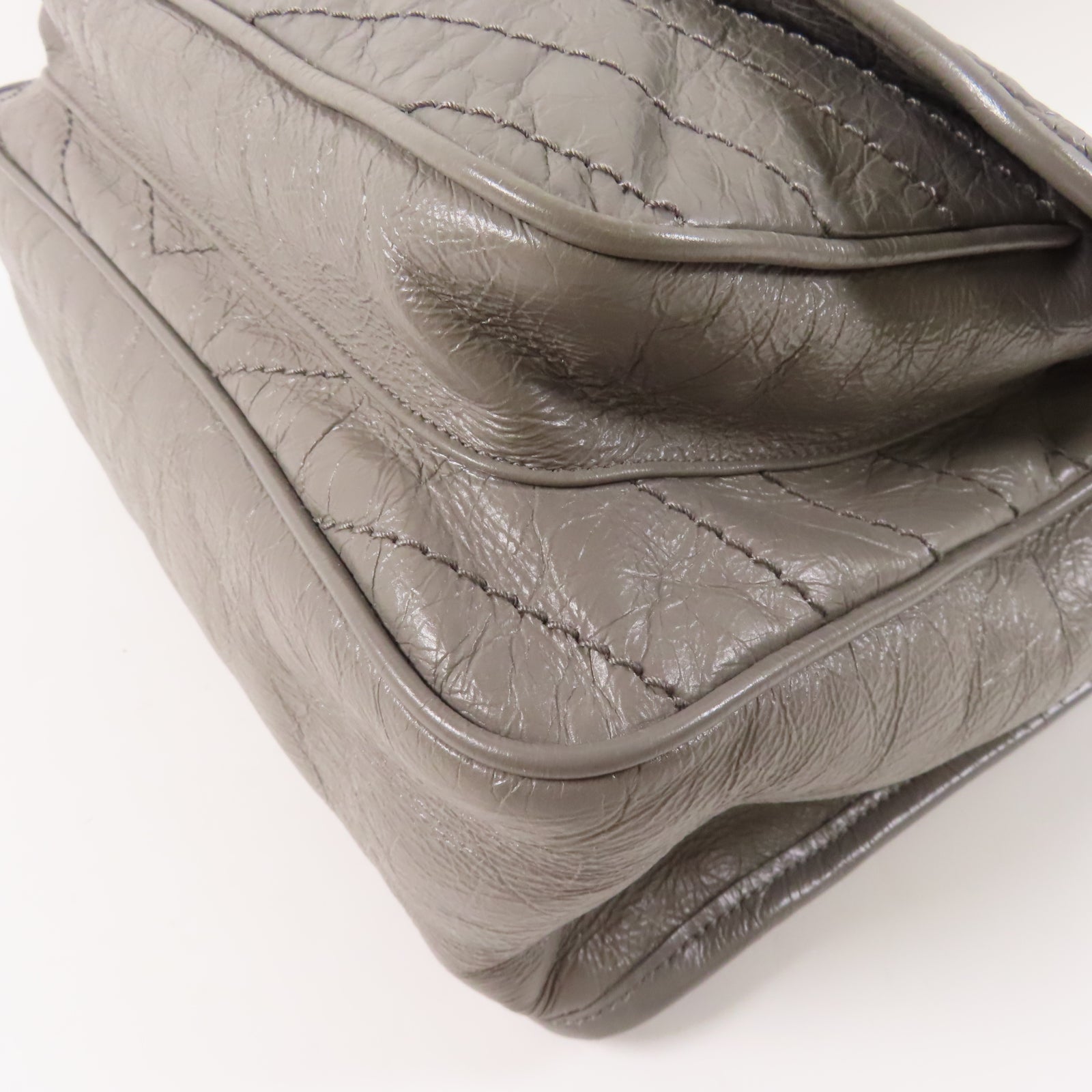 SAINT LAURENT 牛皮皮革Niki Bag銀扣鏈帶肩背袋灰色