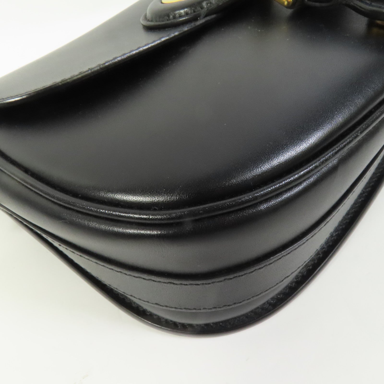 Dior 【激減優惠】牛皮皮革Bobby Bag Medium金扣肩背袋