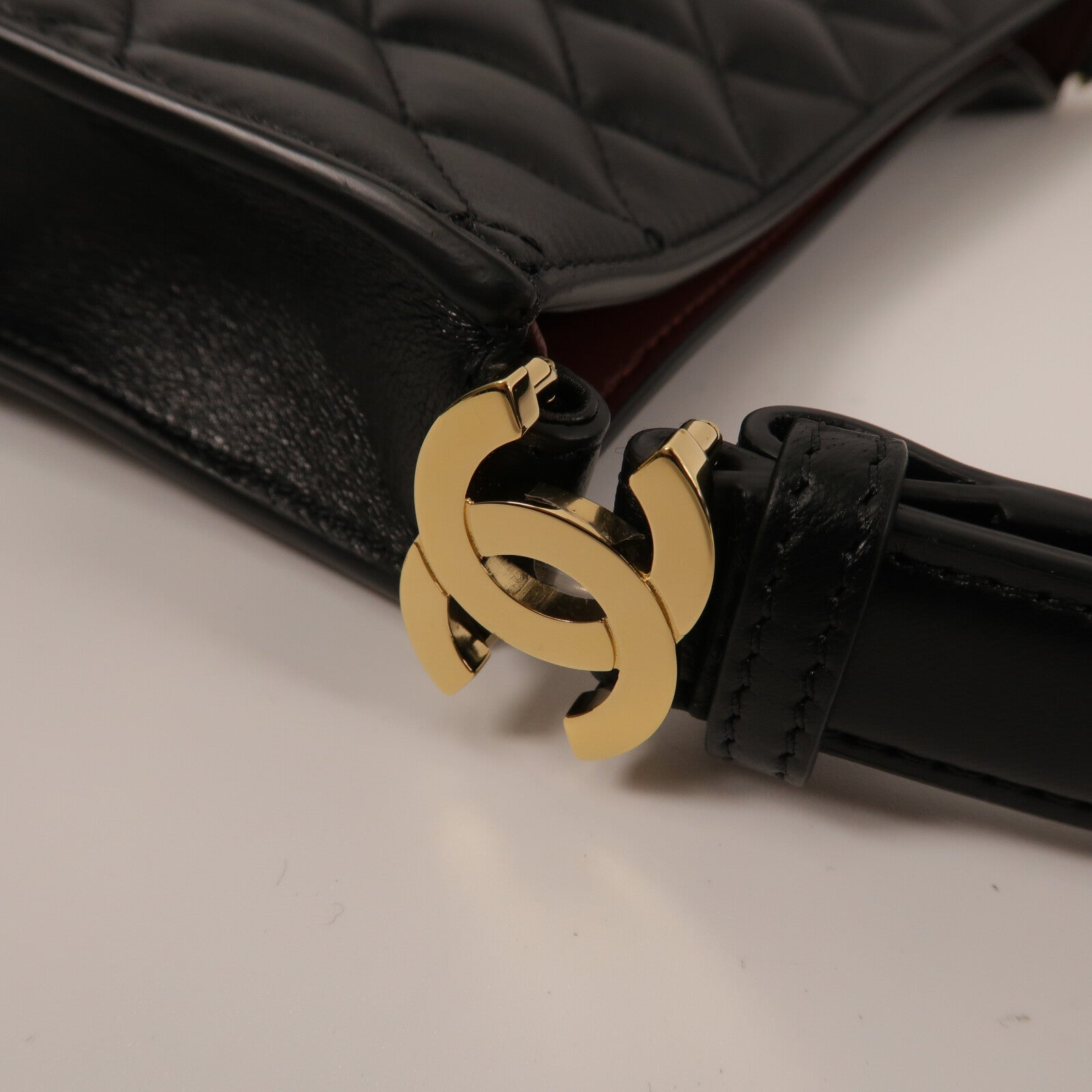 CHANEL 牛皮皮革Hobo肩背袋