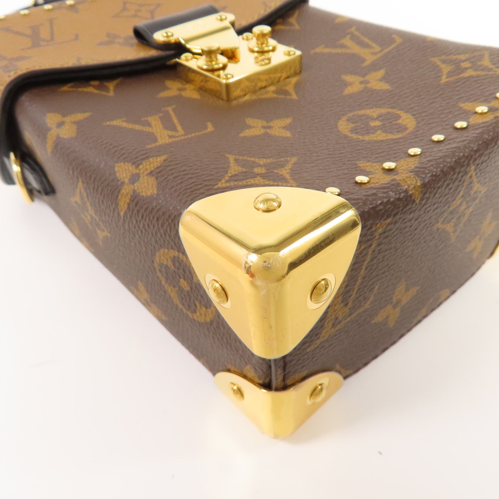 LOUIS VUITTON LV GHW Camera Box 2 Way Chain Shoulder Bag Monogram Reverse M82465