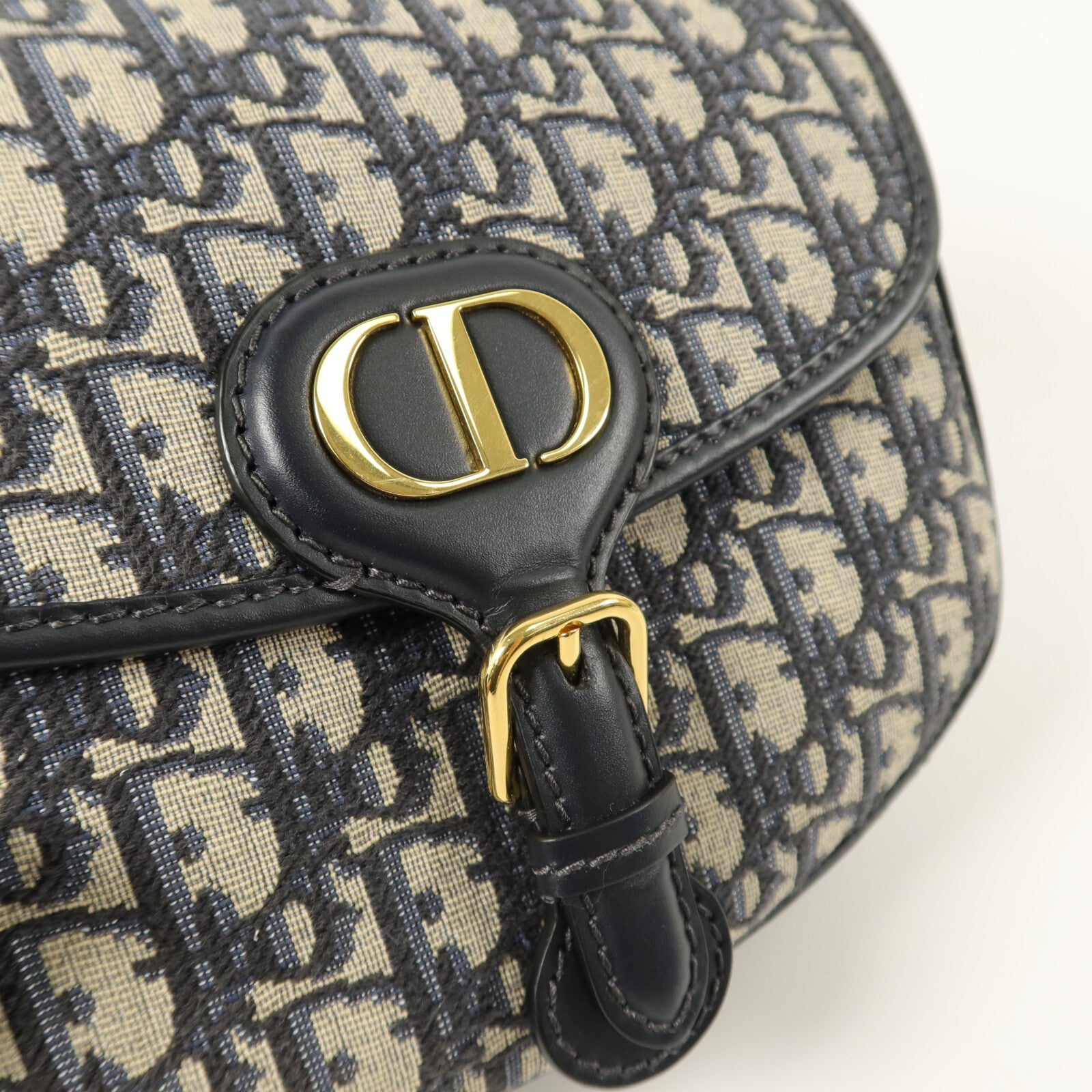 Dior 帆布Bobby Bag肩背袋