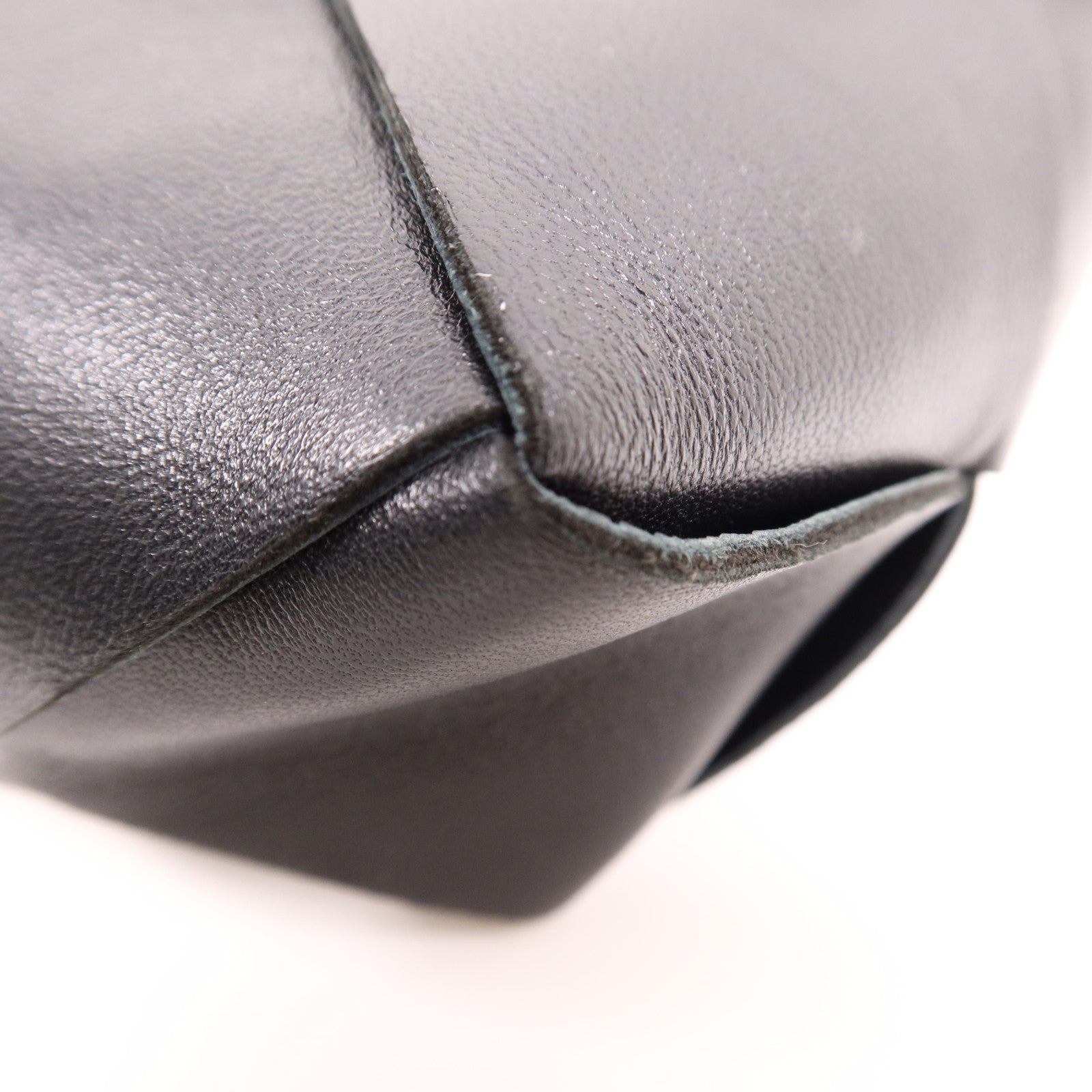 BOTTEGA VENETA 牛皮皮革Shoulder Bag金扣肩背袋