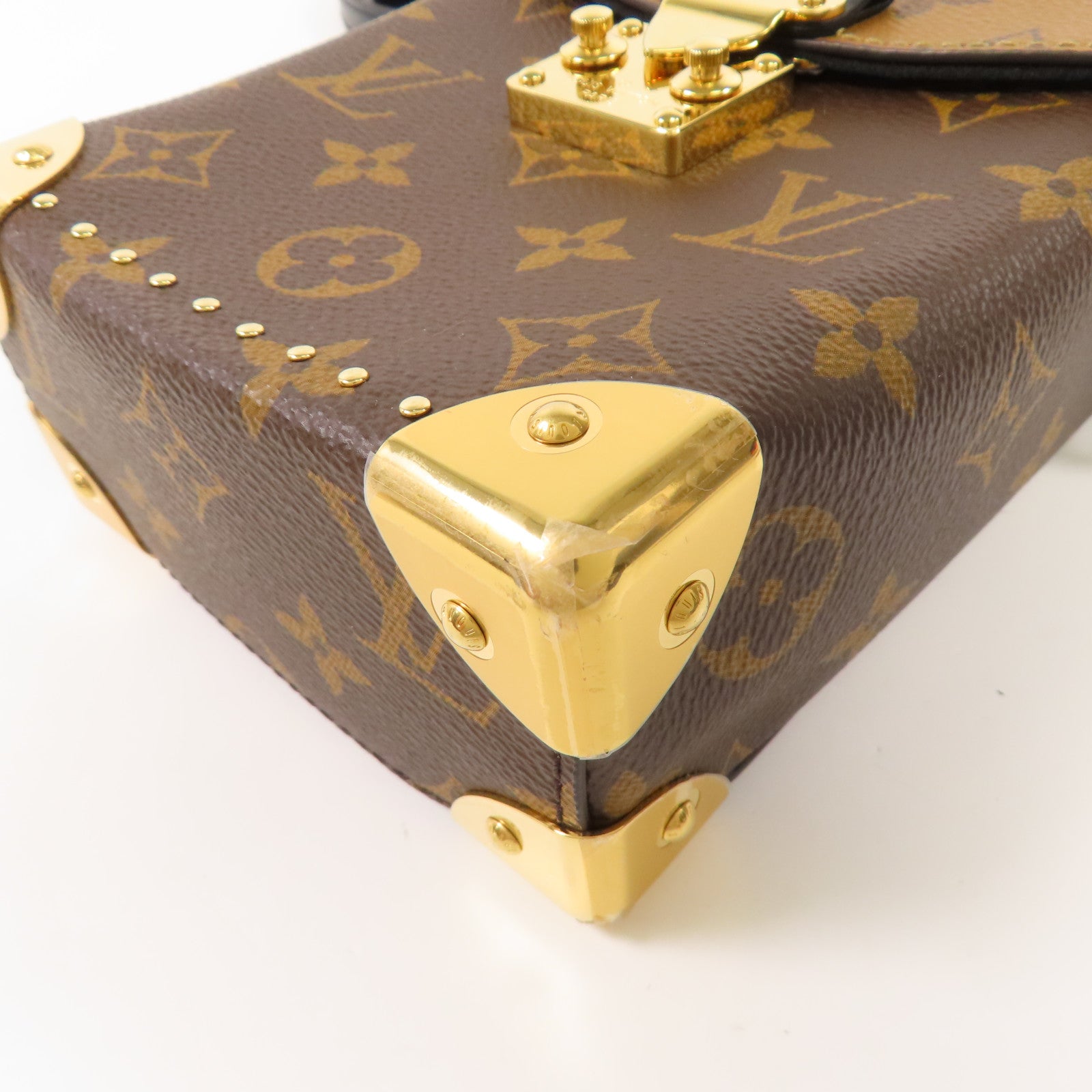 LOUIS VUITTON LV GHW Camera Box 2 Way Chain Shoulder Bag Monogram Reverse M82465