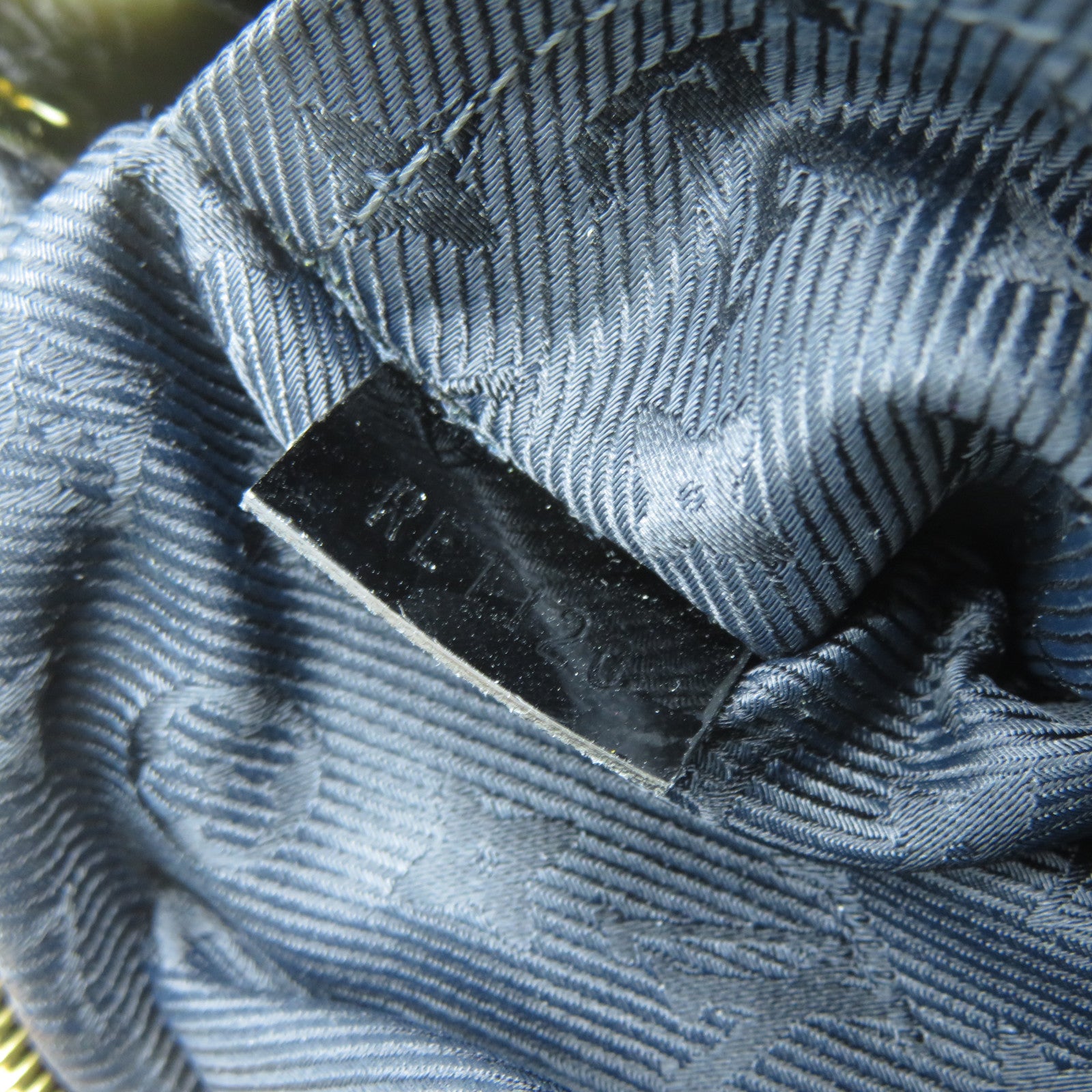 LOUIS VUITTON 【激減優惠】珠片Pochette Rococo Clutch金扣手拿包黑色/金色