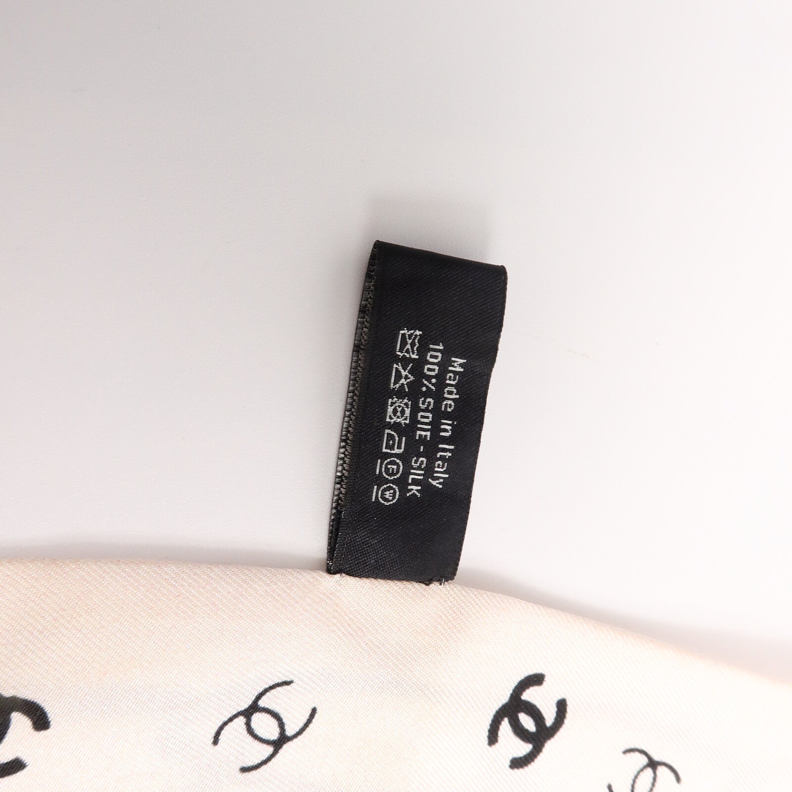 CHANEL 絲質Scarf絲巾