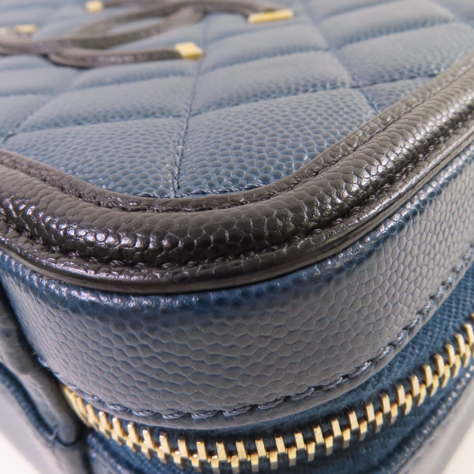 CHANEL 【激減優惠】菱格Caviar皮革Filigree Vanity Case 2Way Shoulder Bag金扣鏈帶手挽肩背兩用袋藍色/黑色