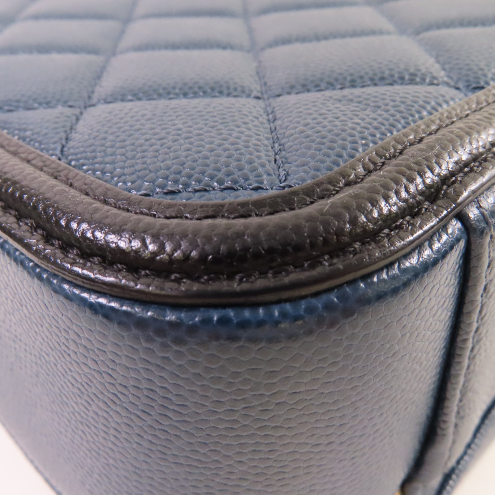 CHANEL 【激減優惠】菱格Caviar皮革Filigree Vanity Case 2Way Shoulder Bag金扣鏈帶手挽肩背兩用袋藍色/黑色