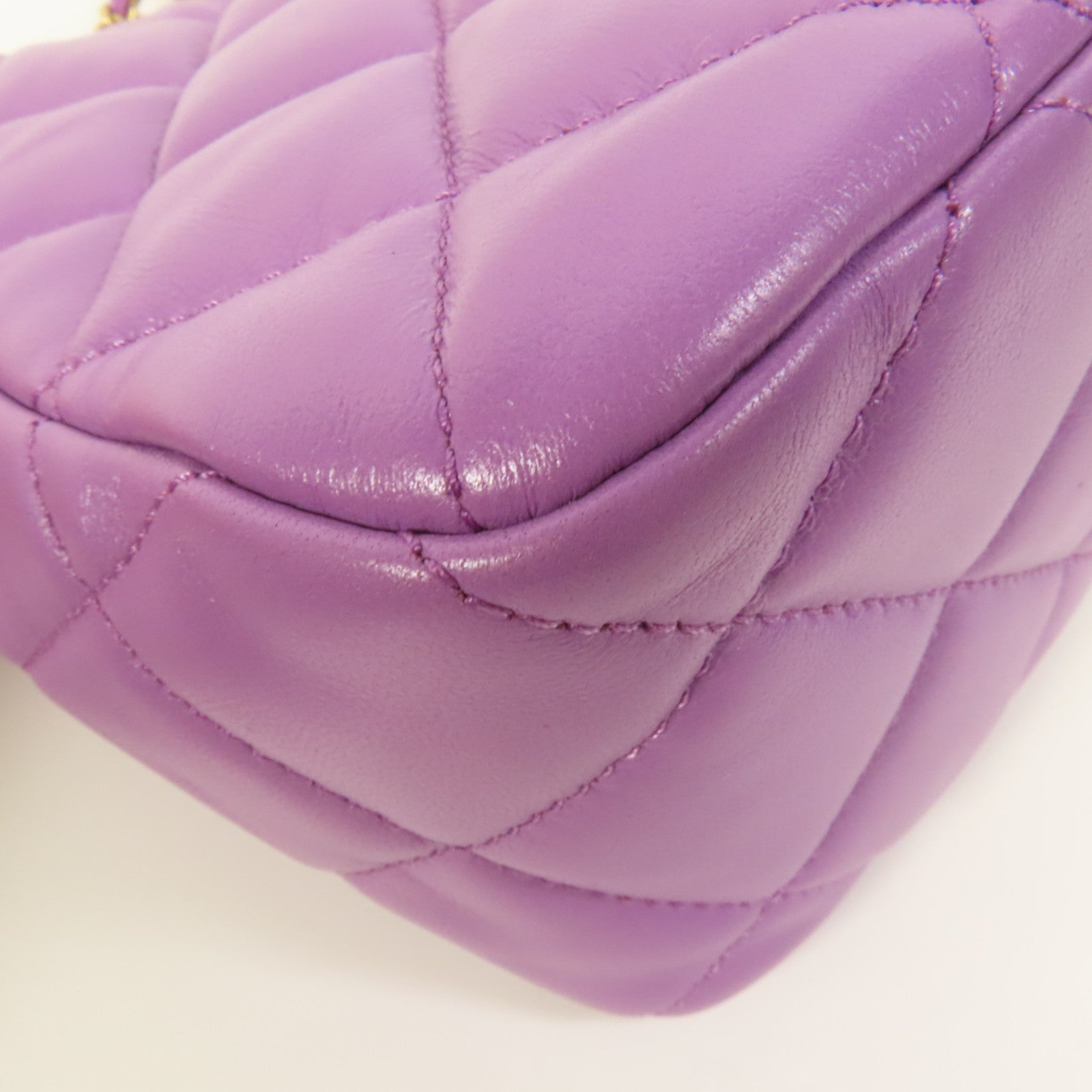 CHANEL 羊皮皮革Pick Me Up Hobo Bag金扣肩背袋