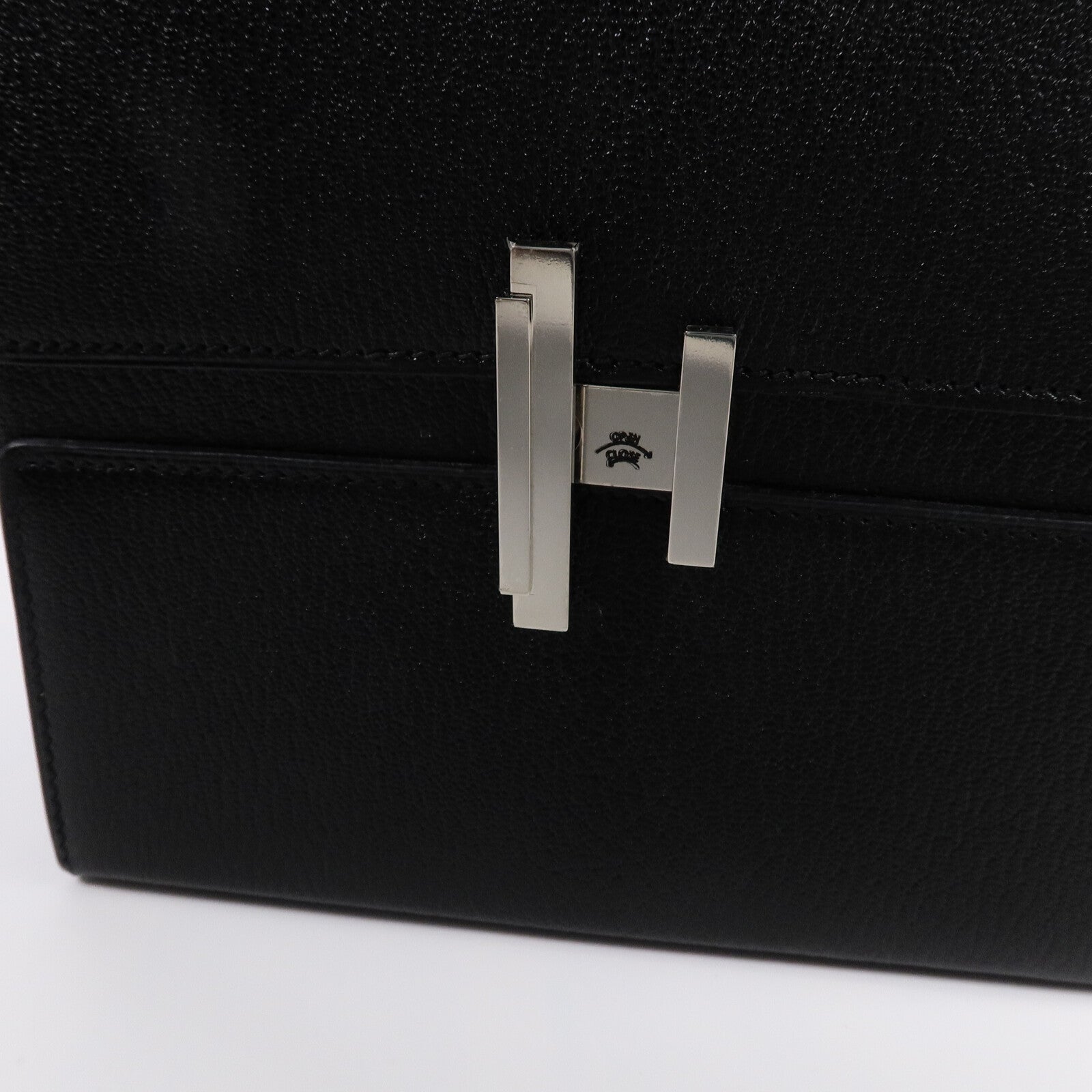 HERMES Chevre皮革Cinhetic Box肩背袋Black/Bleu Saphir