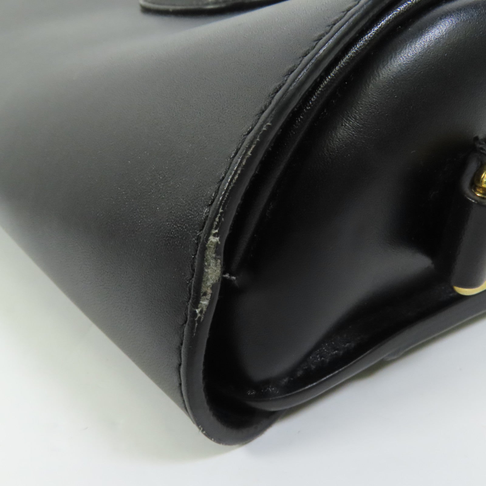 Dior 【激減優惠】牛皮皮革Bobby Bag Medium金扣肩背袋