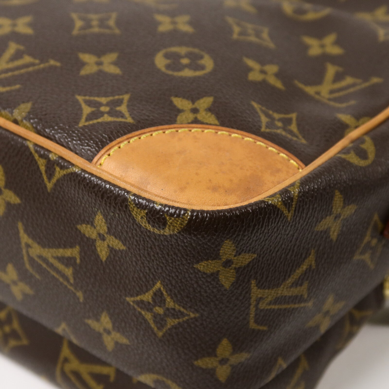 LOUIS VUITTON Monogram Nile肩背袋