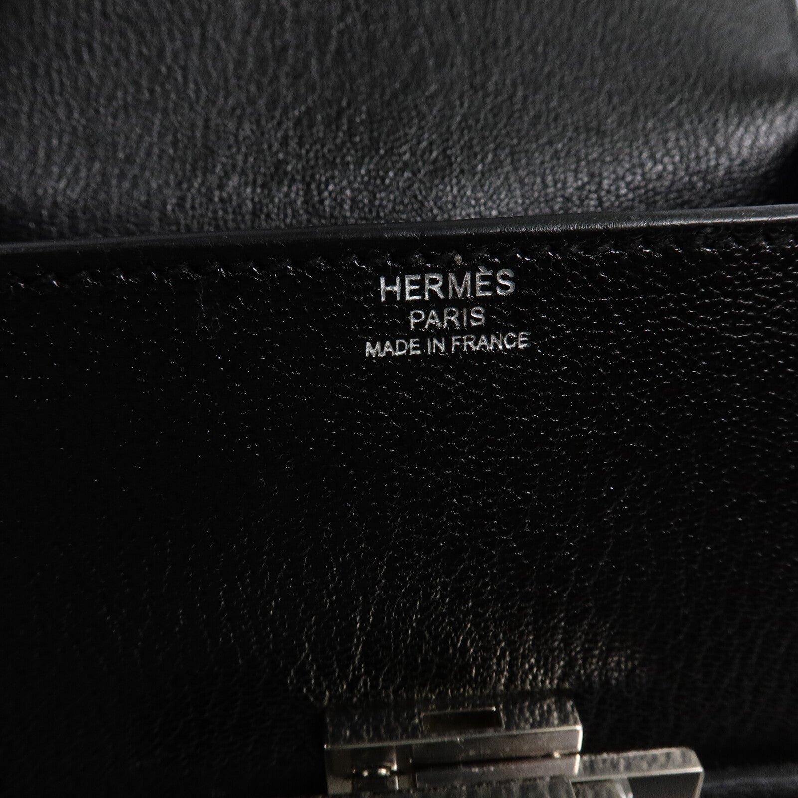 HERMES Chevre皮革Cinhetic Box肩背袋Black/Bleu Saphir