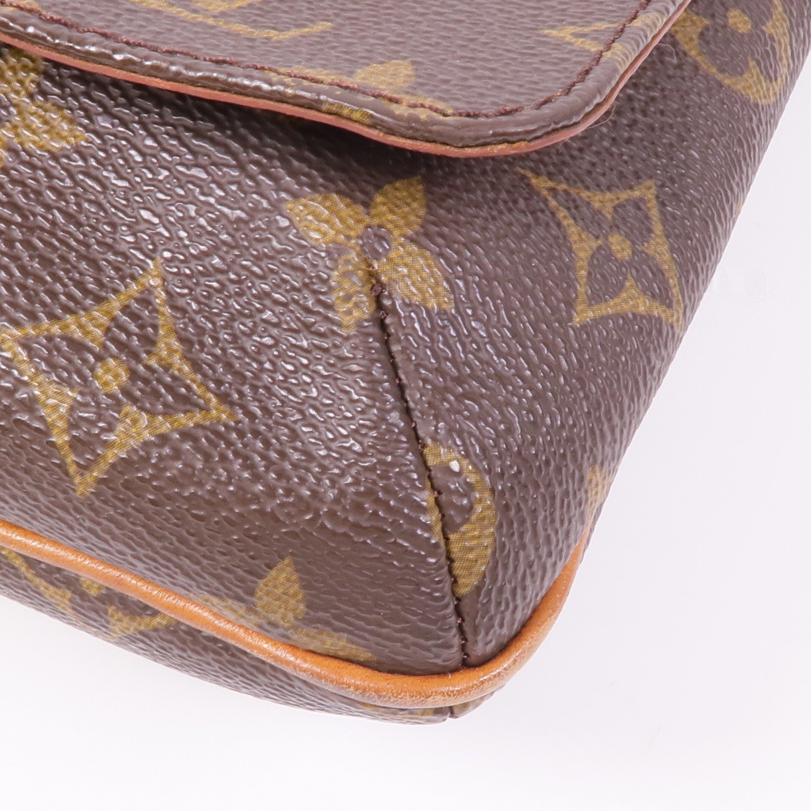 LOUIS VUITTON Monogram Musette Tango Short金扣肩背袋