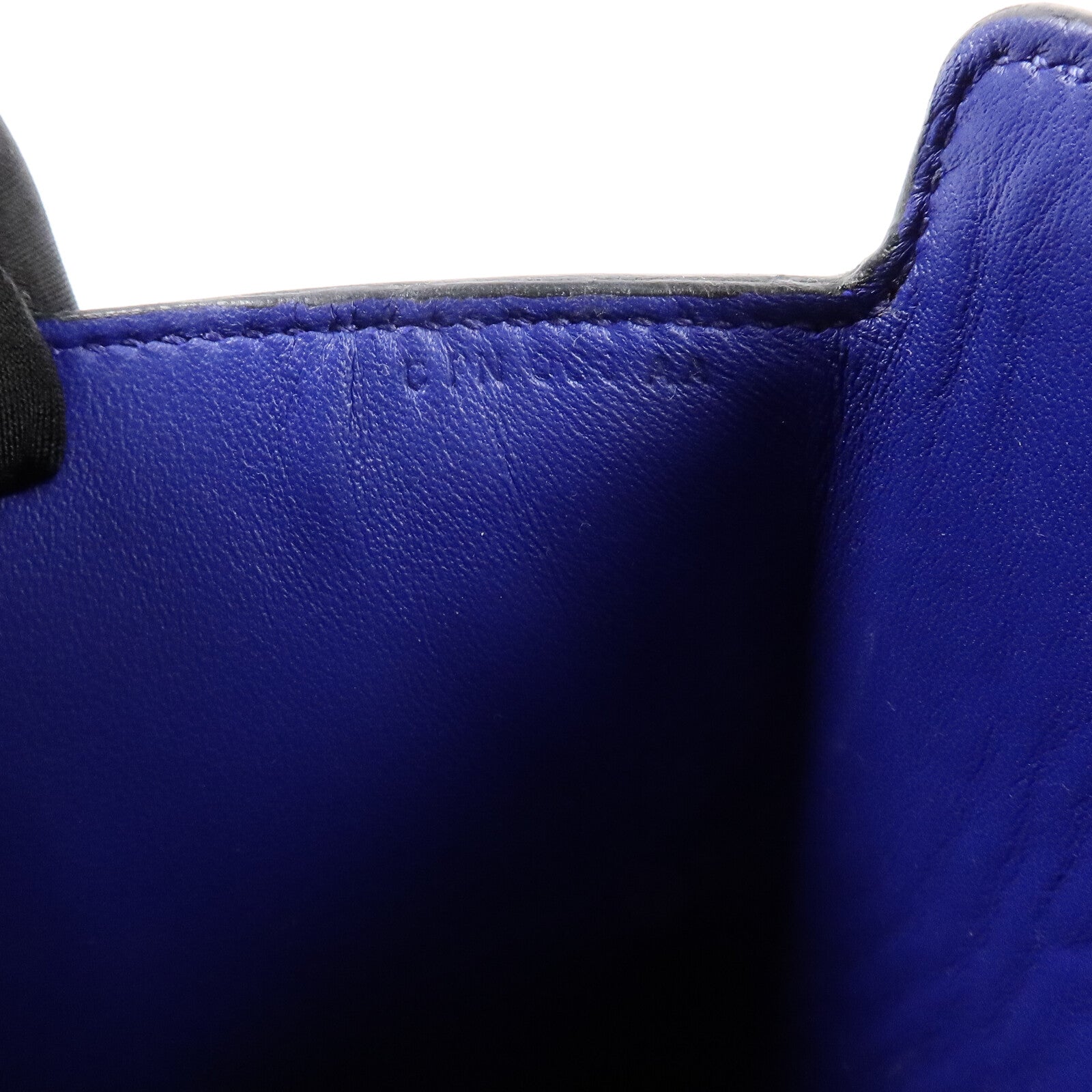HERMES Chevre皮革Cinhetic Box肩背袋Black/Bleu Saphir