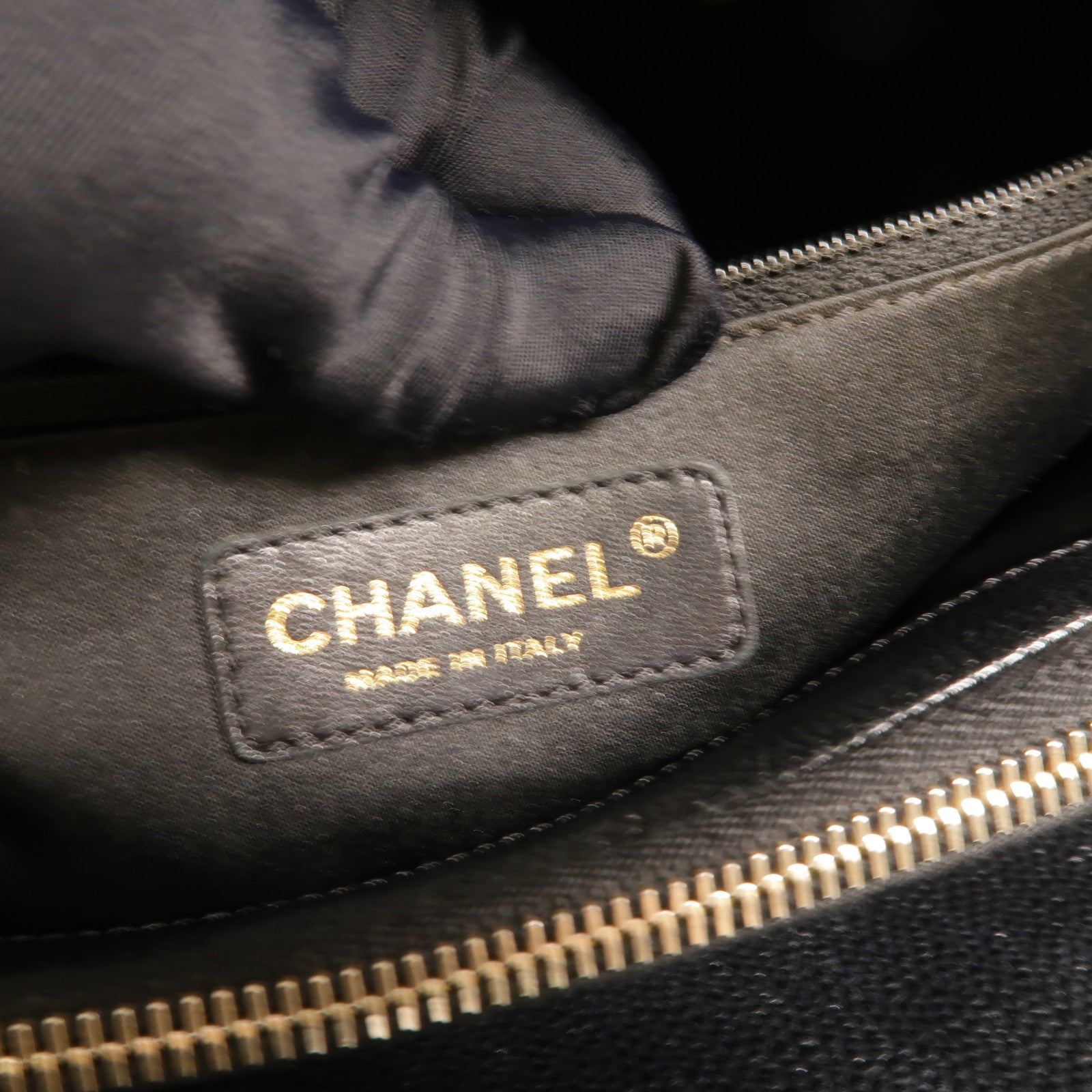 CHANEL 牛皮皮革GST Grand Shopping Tote Bag鏈帶肩背袋