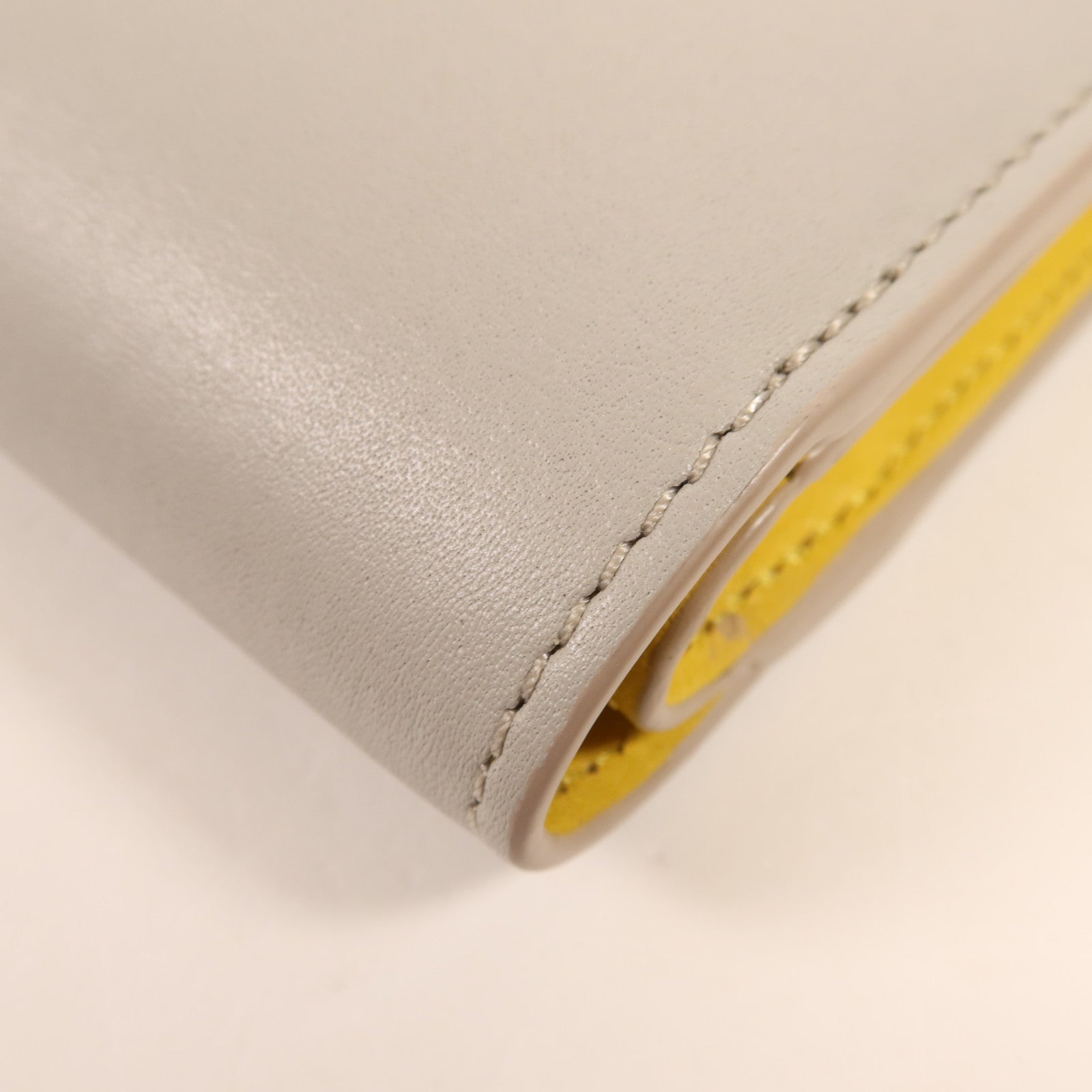 LOEWE 牛皮皮革Wallet銀扣錢包