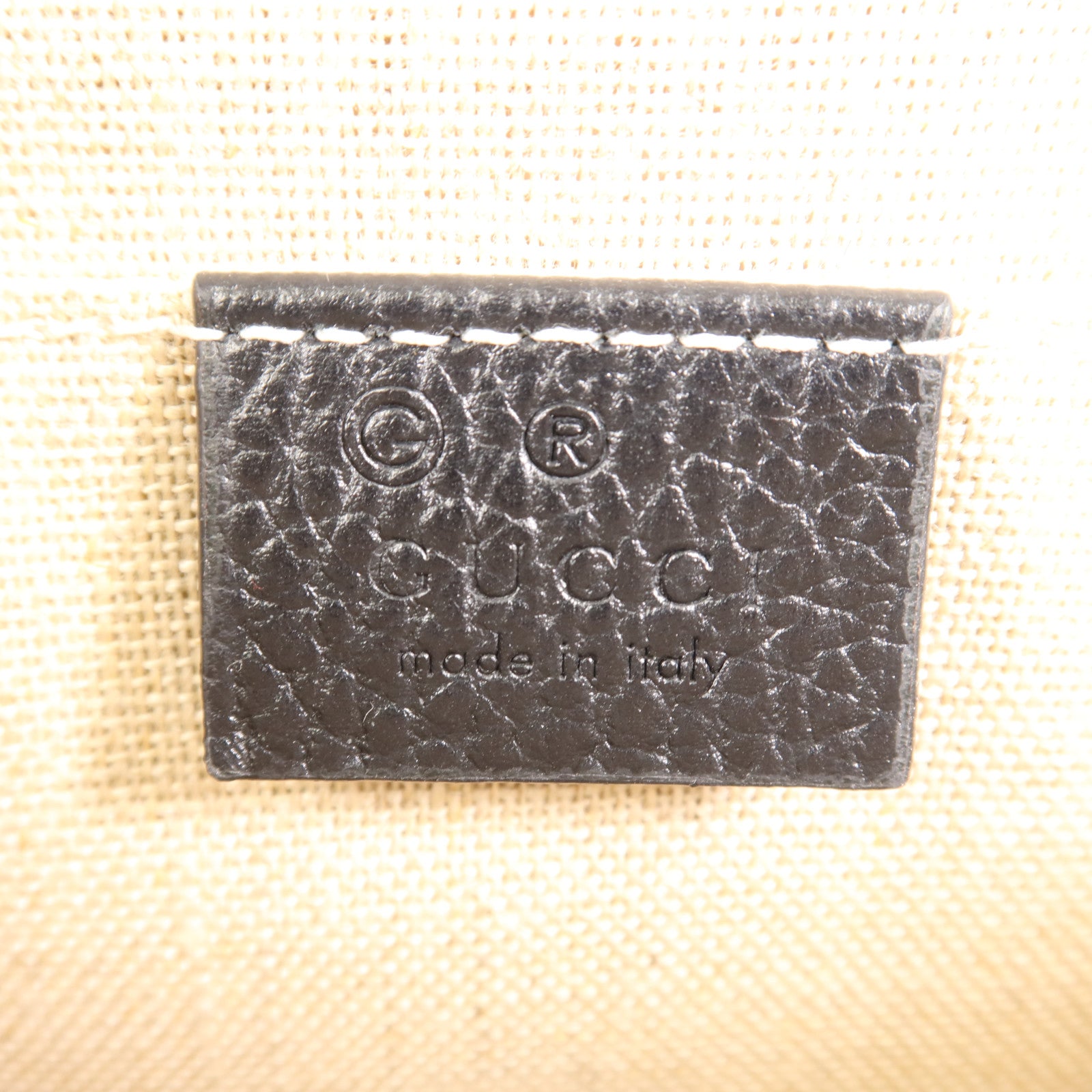 GUCCI 牛皮皮革Interlocking G金扣鏈帶肩背袋