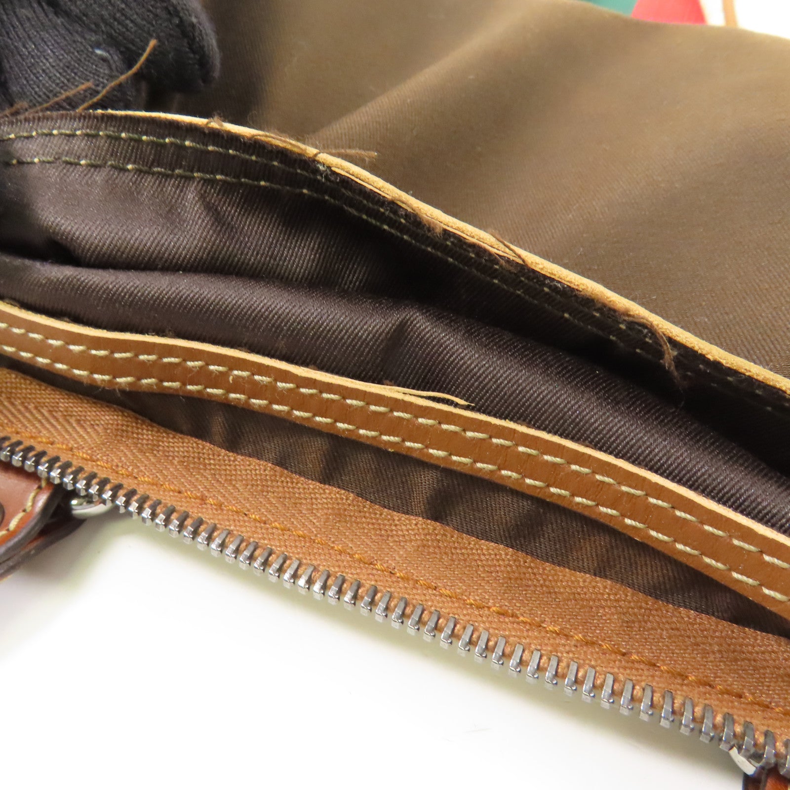 GUCCI 塗層帆布Boston Bag銀扣波士頓包