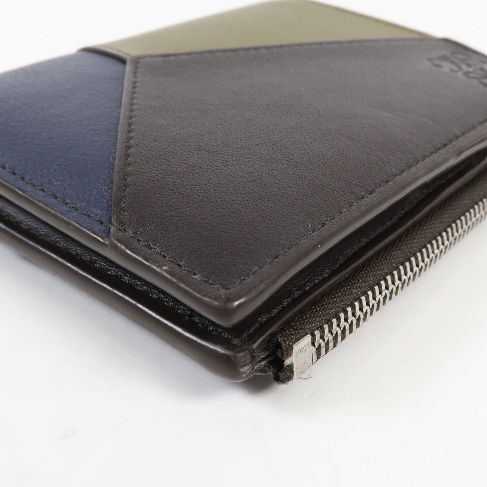 LOEWE 牛皮皮革Puzzle Slim Compact銀扣錢包