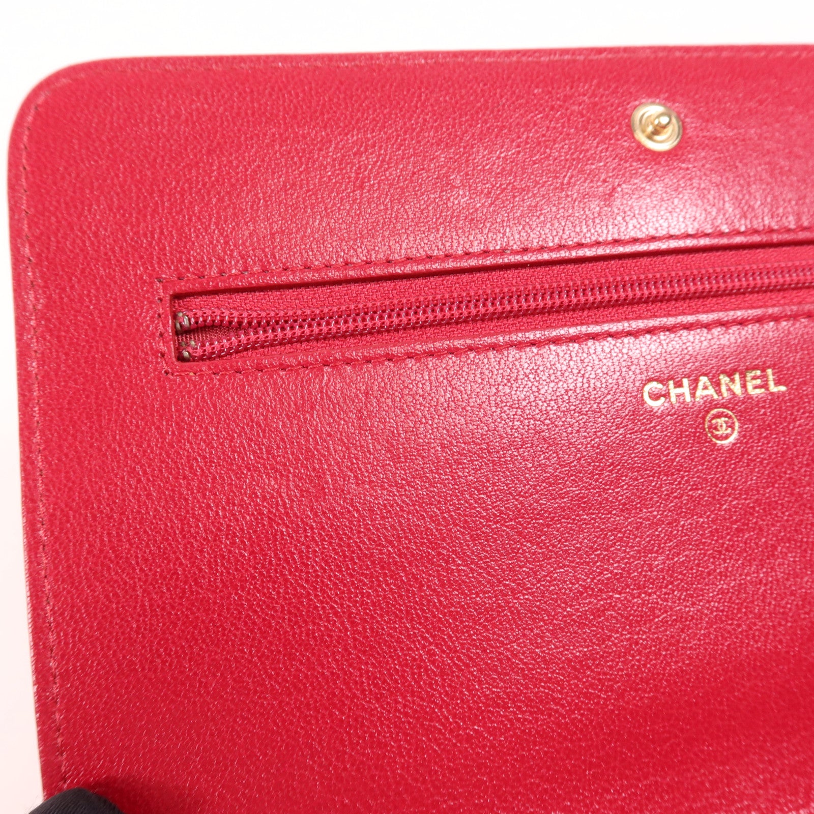 CHANEL 牛皮皮革WOC Wallet On Chain金扣鏈帶肩背袋