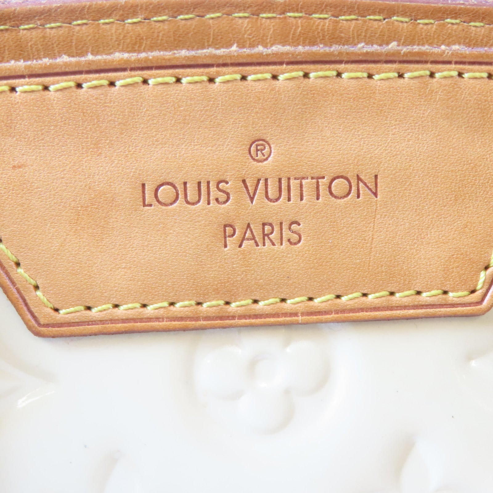 LOUIS VUITTON Vernis Brera金扣手挽肩背兩用袋米色