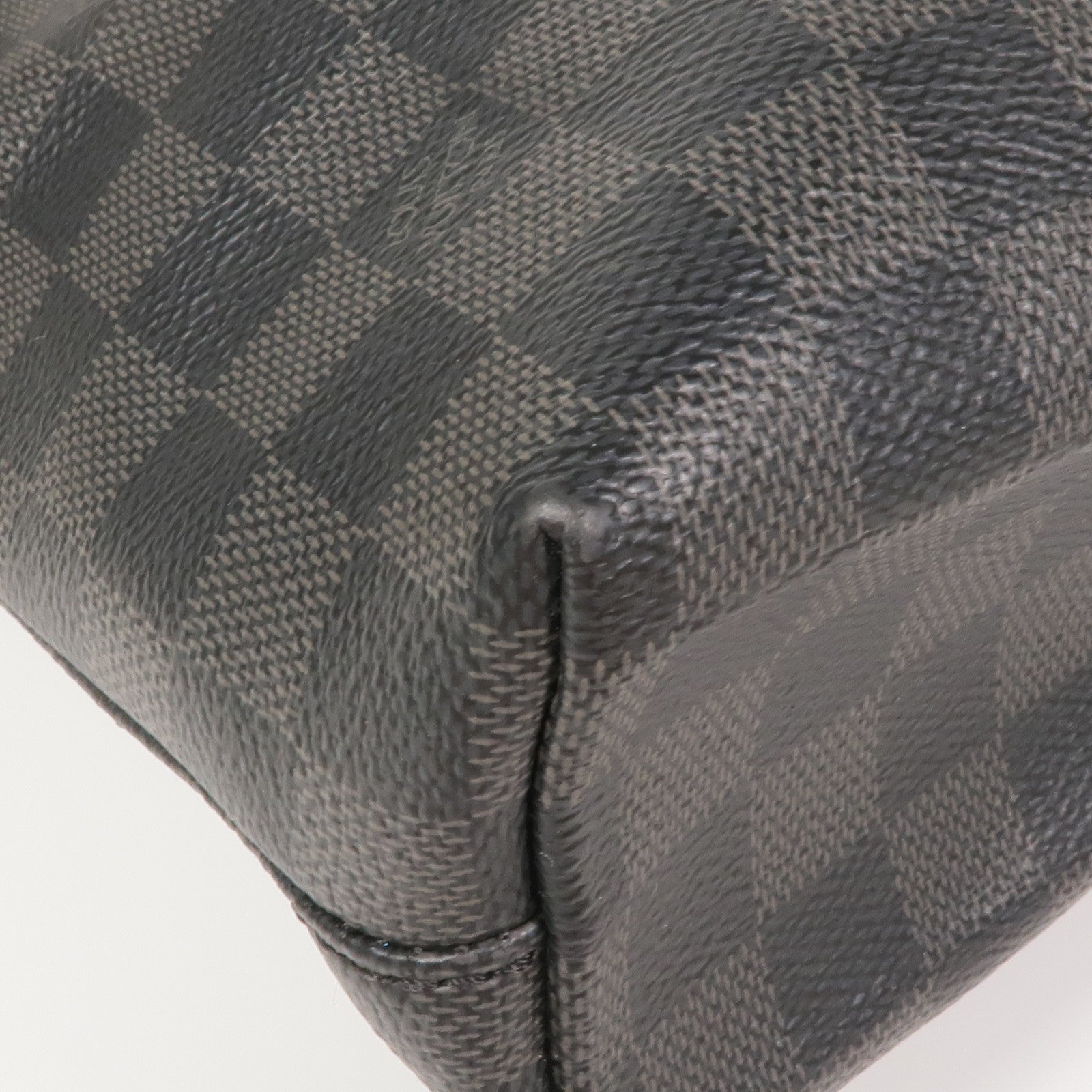 LOUIS VUITTON Damier Graphite 7 Days a Week公事包