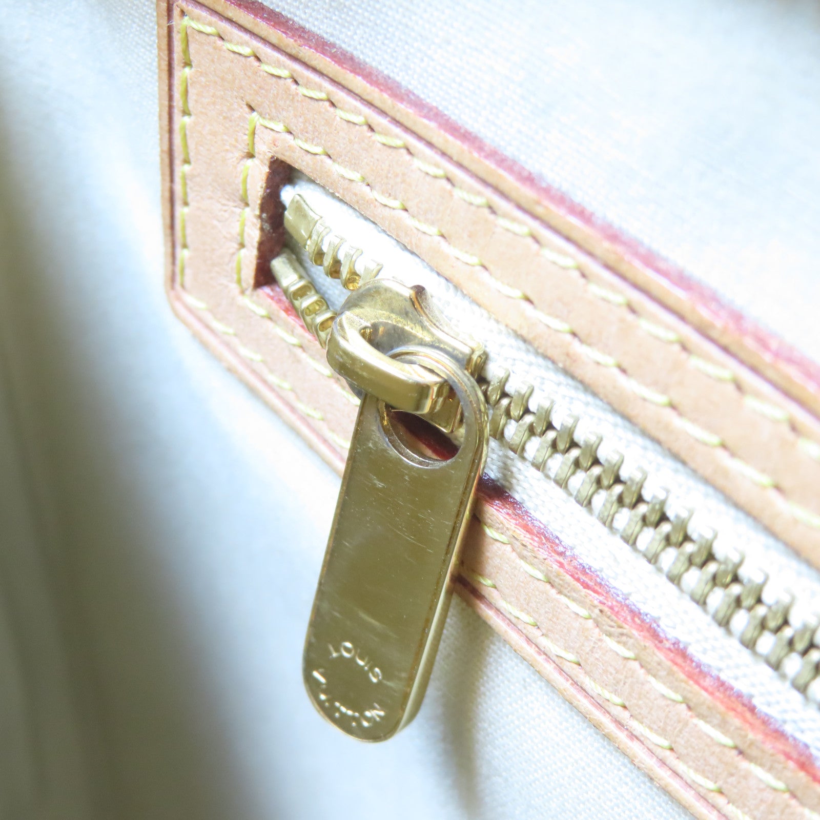 LOUIS VUITTON Vernis Brera金扣手挽肩背兩用袋米色