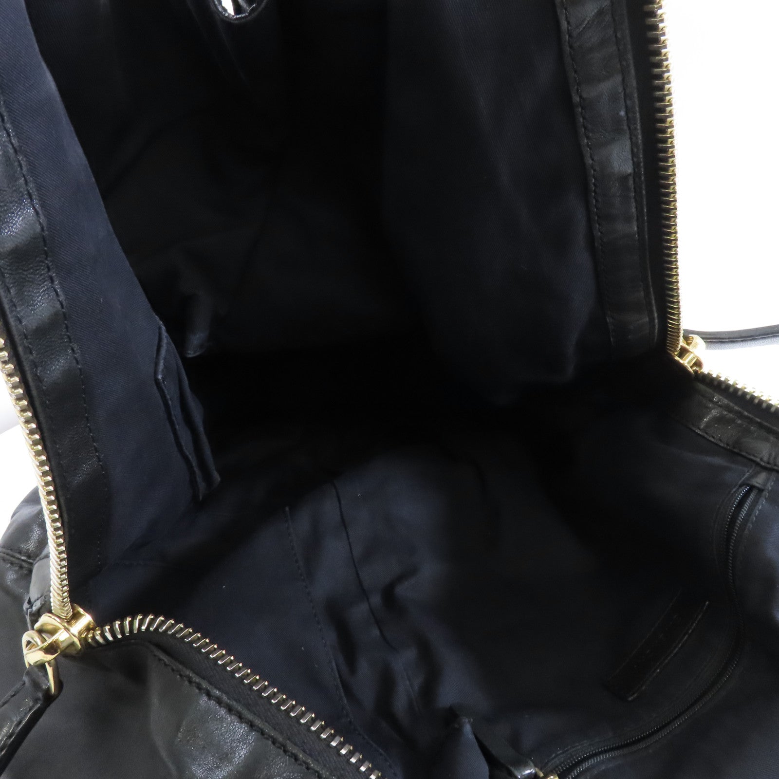 GIVENCHY 牛皮皮革Shoulder Bag金扣肩背袋黑色