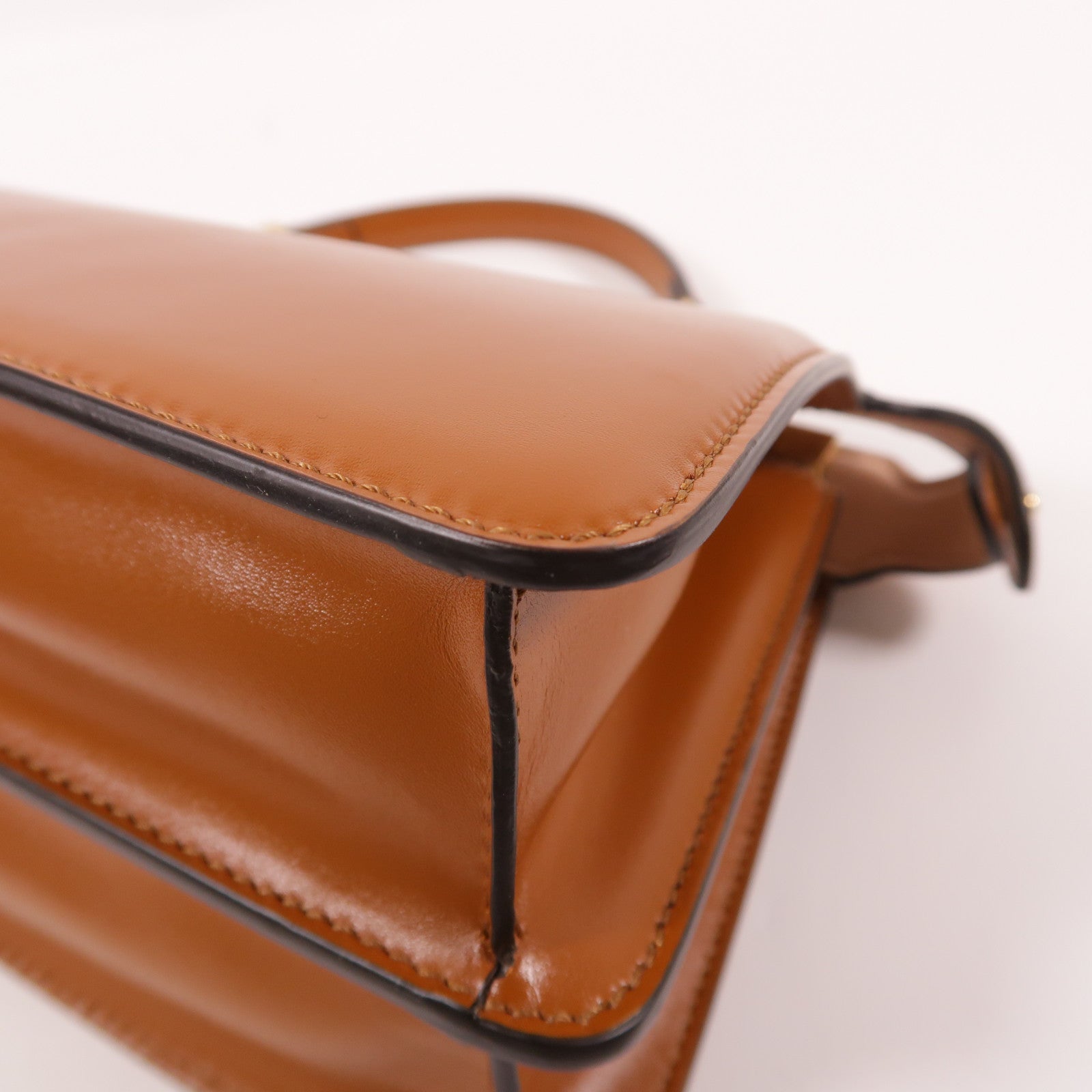 FENDI 牛皮皮革Peekaboo金扣手挽肩背兩用袋