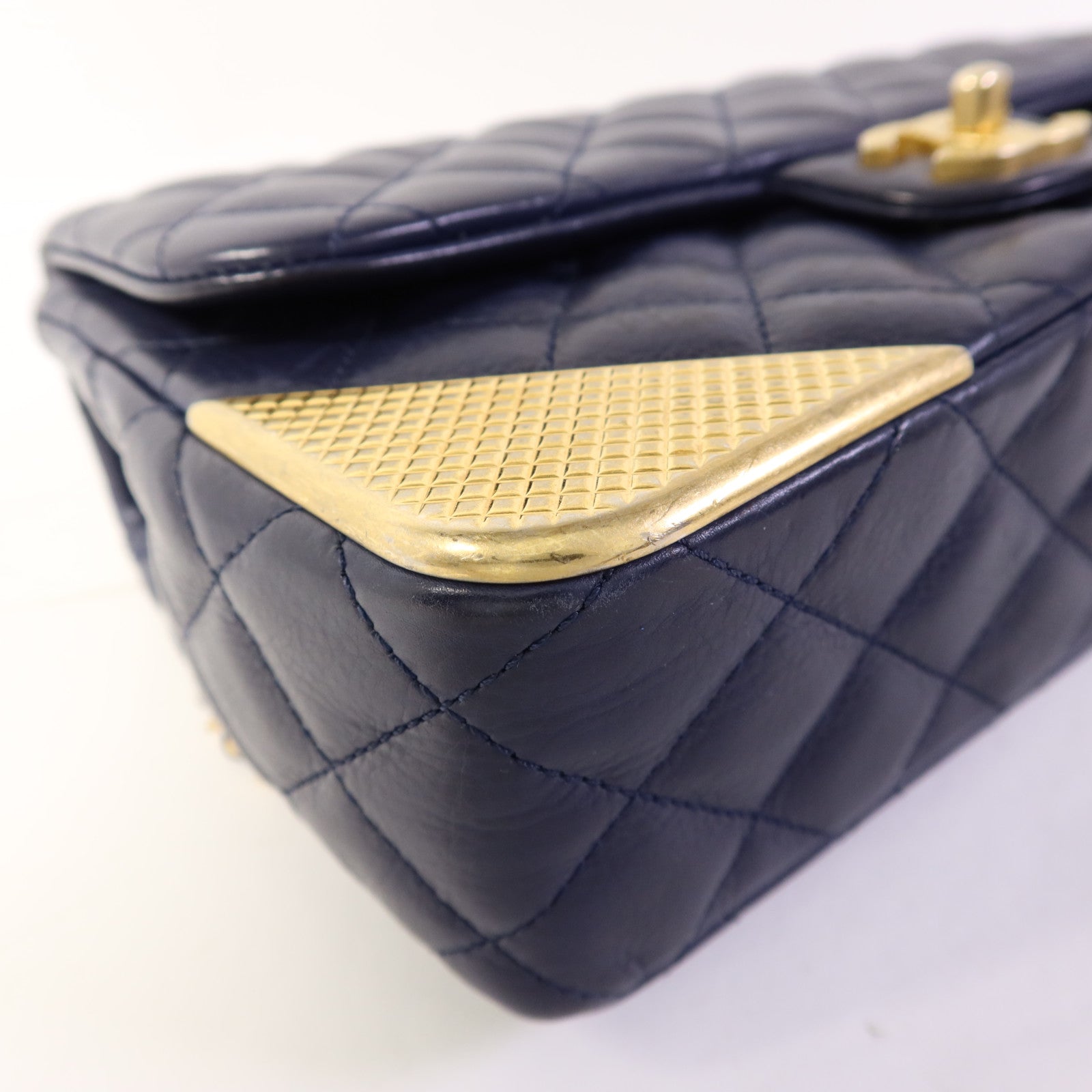 CHANEL 牛皮皮革Chain Shoulder Bag金扣鏈帶肩背袋