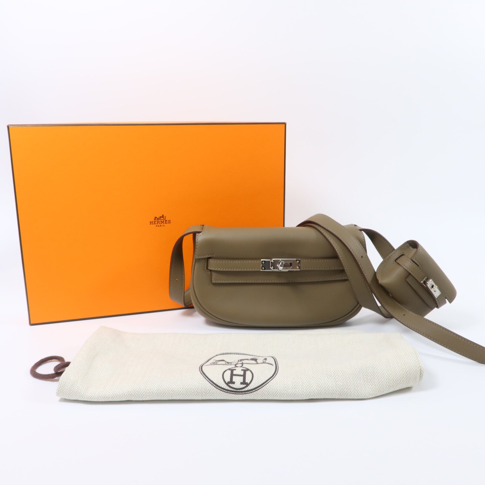 HERMES Swift皮革Kelly Moove銀扣肩背袋Etoupe