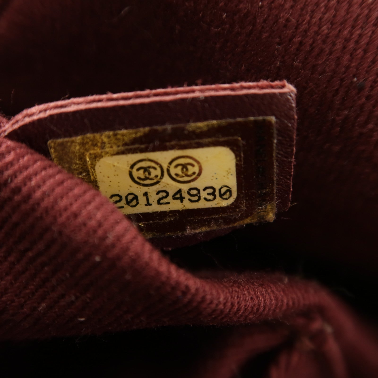 CHANEL 牛皮皮革Perfect Edge Tote金扣鏈帶肩背袋