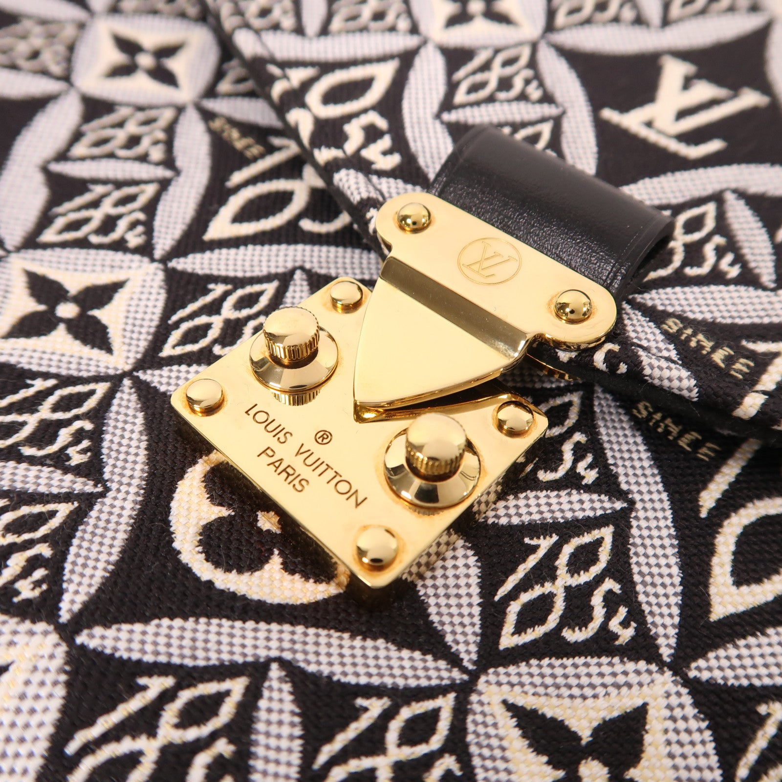 LOUIS VUITTON 【激減優惠】Monogram Jacquard Pochette Metis MM金扣手挽肩背兩用袋