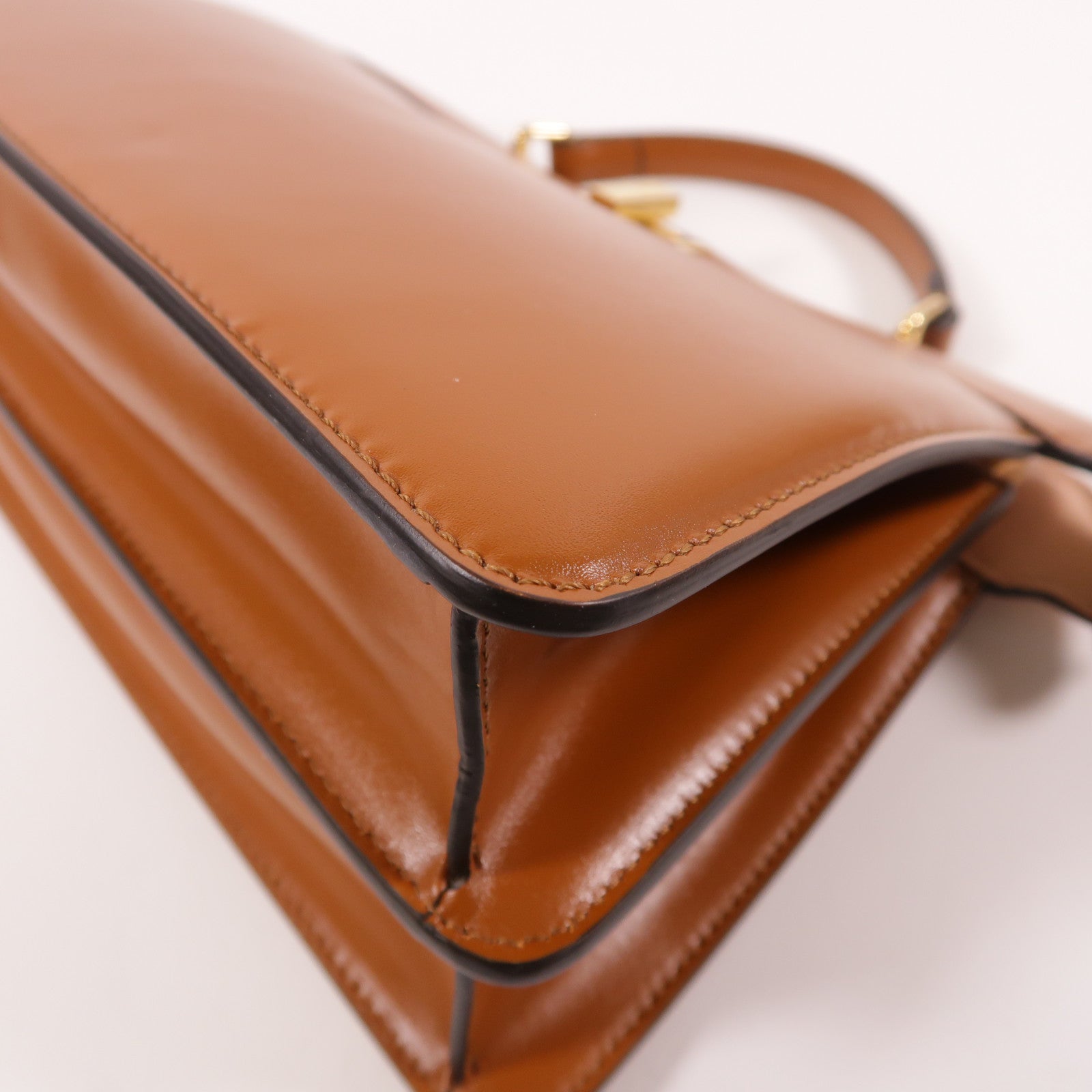 FENDI 牛皮皮革Peekaboo金扣手挽肩背兩用袋