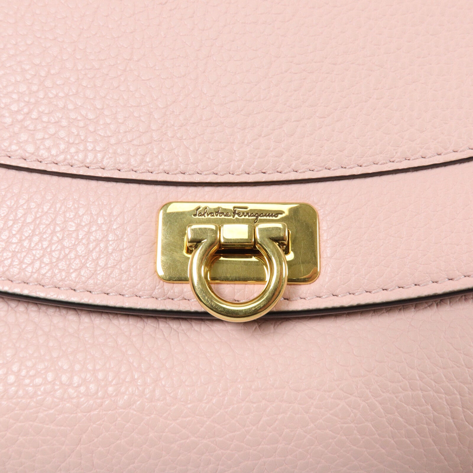 Salvatore Ferragamo 牛皮皮革Shoulder Bag肩背袋