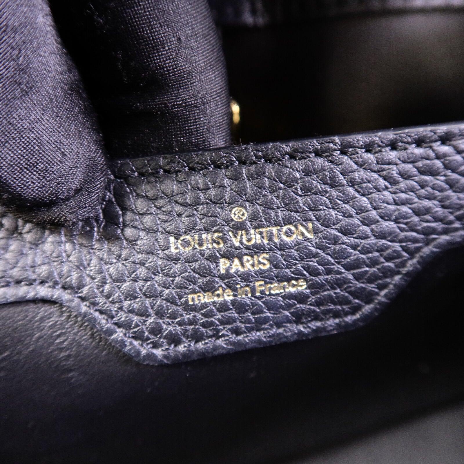 LOUIS VUITTON Taurillon Capucines MM手挽肩背兩用袋