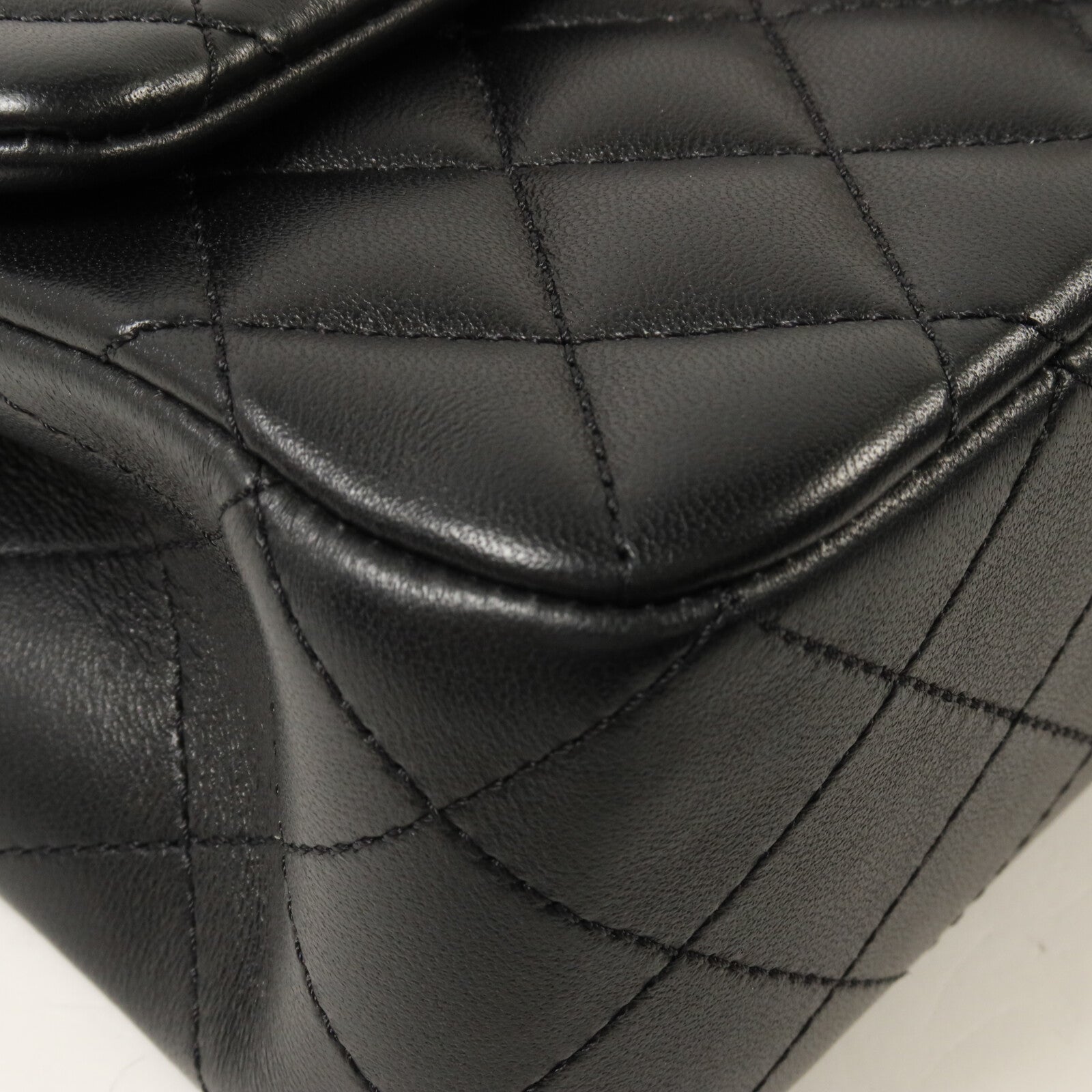 CHANEL 羊皮皮革Camellia Chain鏈帶肩背袋