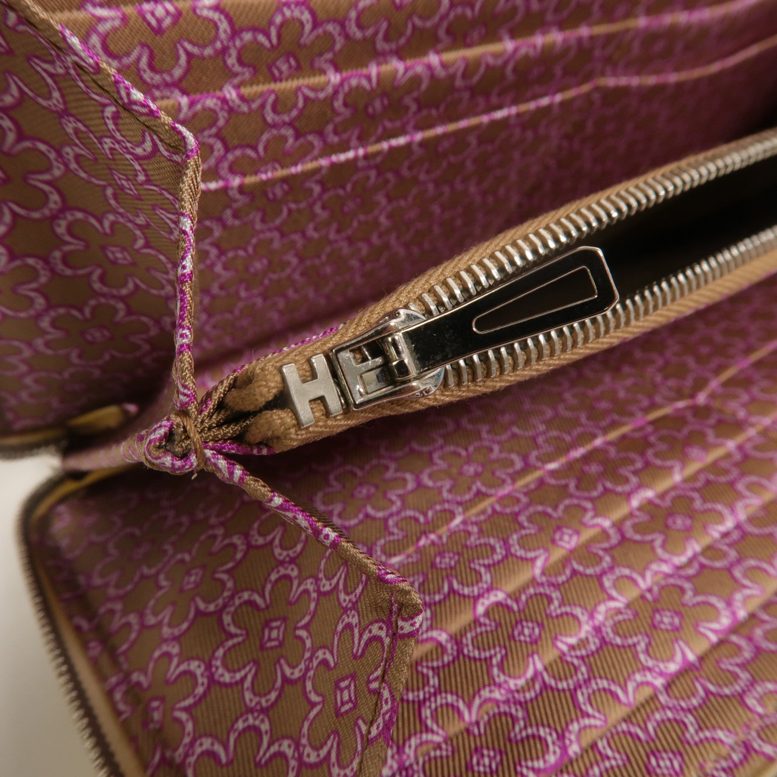 HERMES 【激減優惠】Epsom皮革Silk In Classique長錢包Nata