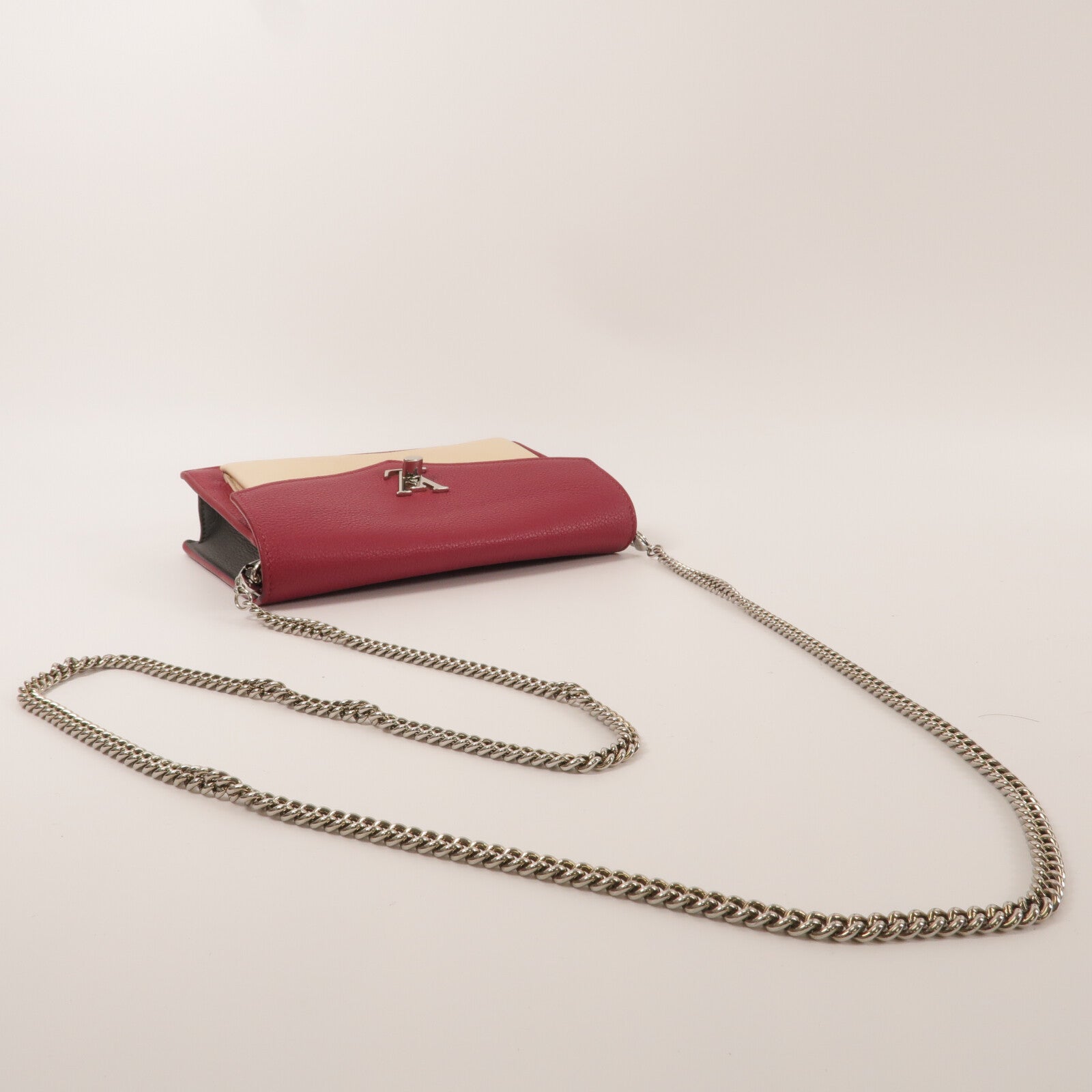 LOUIS VUITTON 牛皮皮革Pochette Lockme Chain鏈帶肩背袋