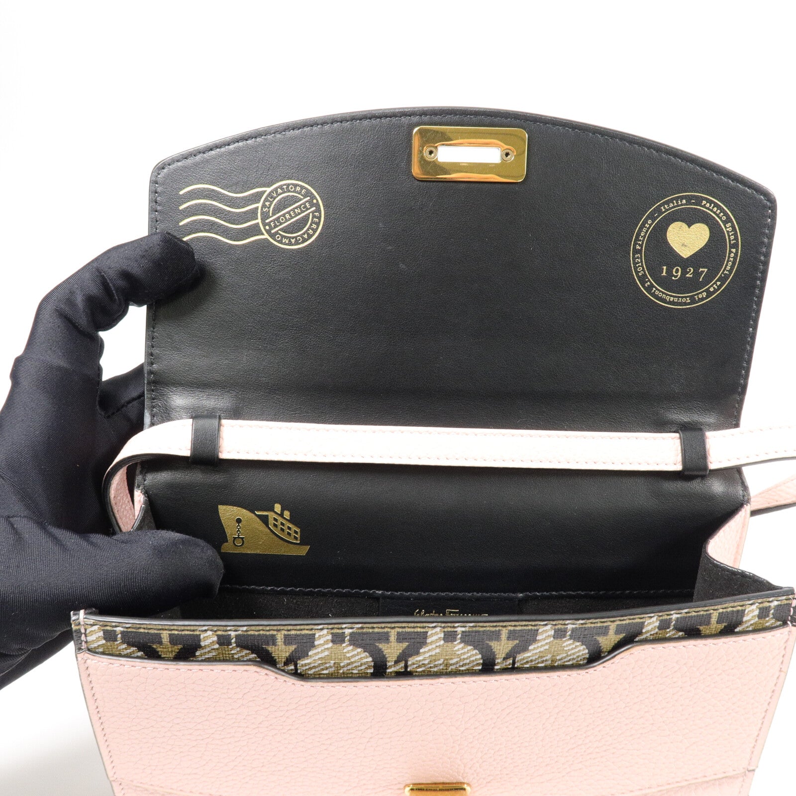 Salvatore Ferragamo 牛皮皮革Shoulder Bag肩背袋