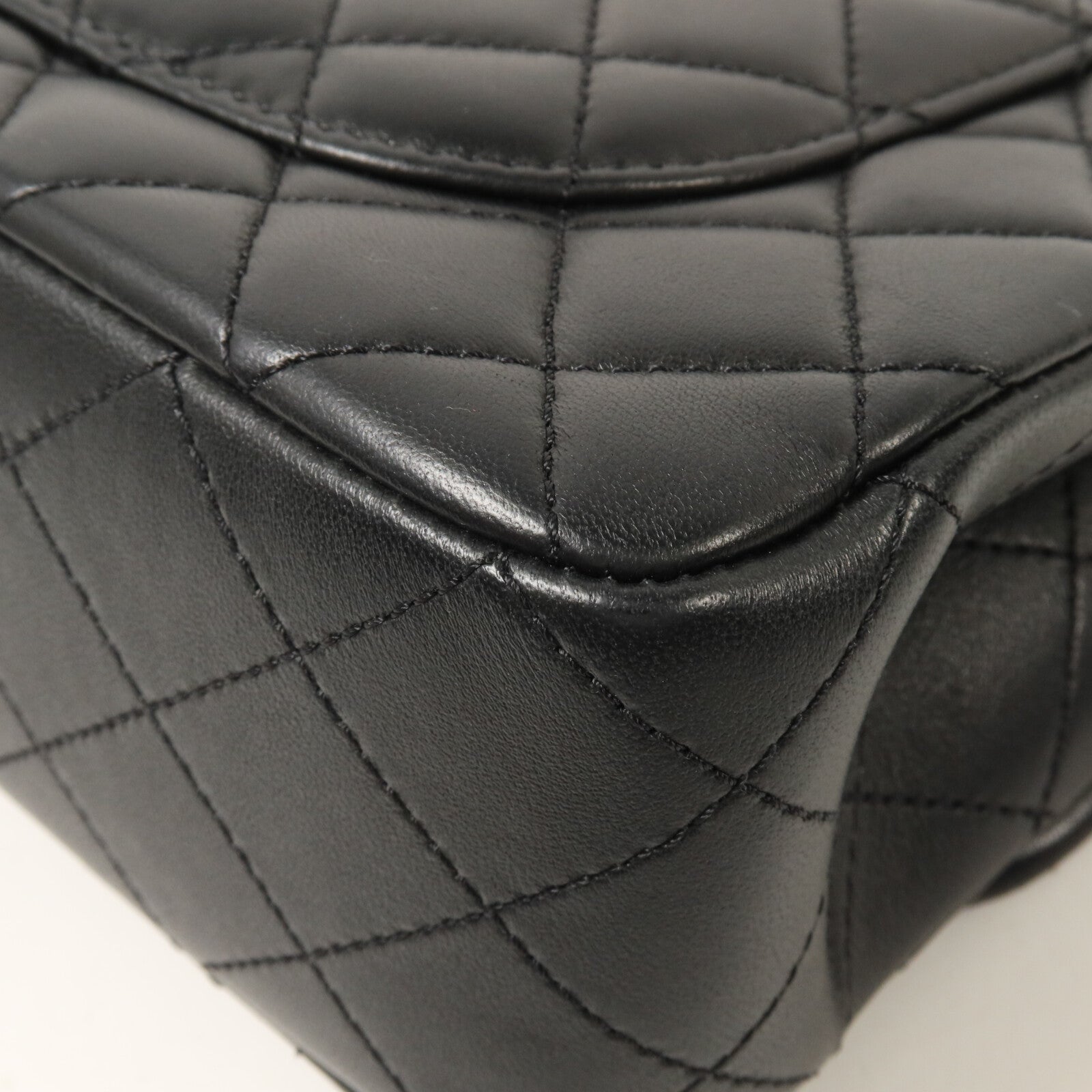 CHANEL 羊皮皮革Camellia Chain鏈帶肩背袋