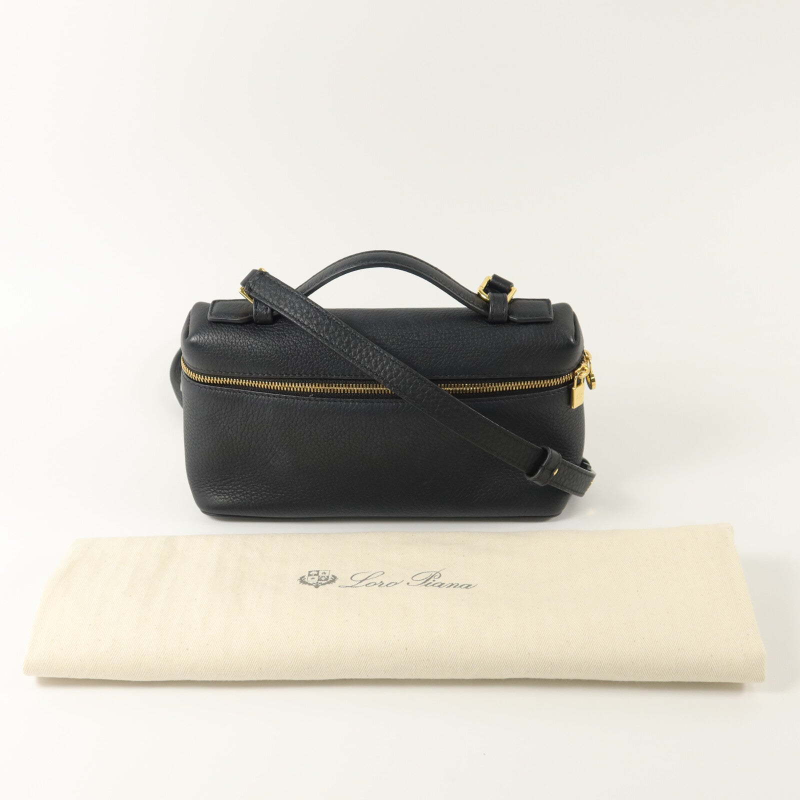 Loro Piana 牛皮皮革Extra Pocket L19肩背袋