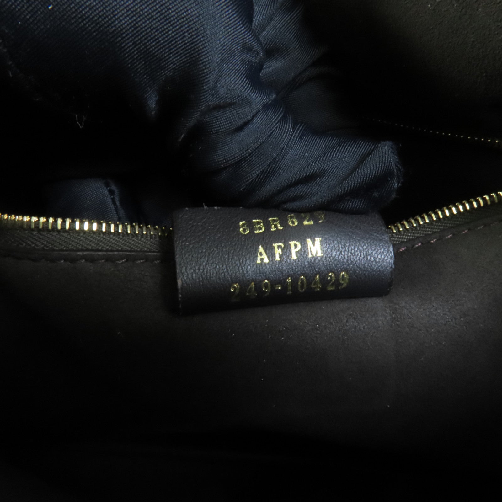 FENDI 帆布Shoulder Bag金扣肩背袋